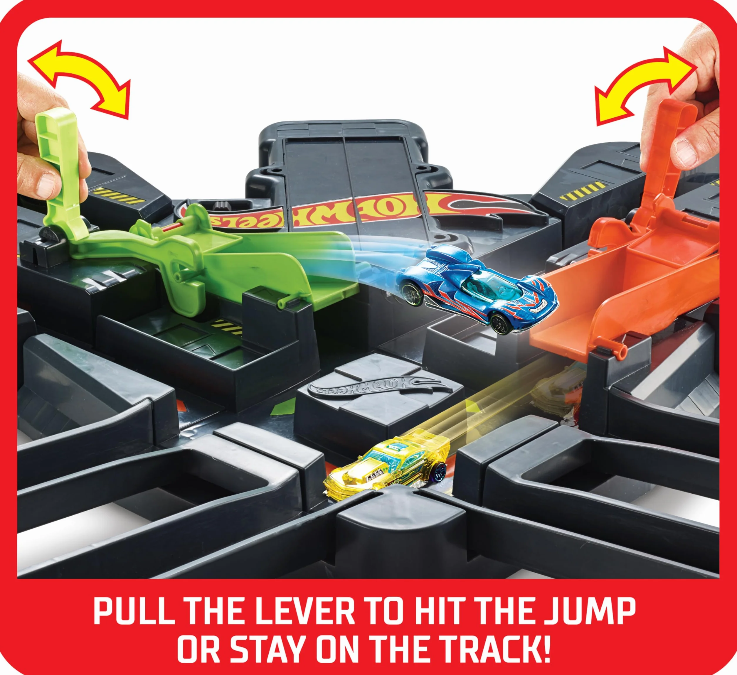 Hot Wheels GFH87 Super Mega Crash duża tora wyścigowa z 8 zakrętami w rozmiarze XXL 1,5 m szerokości zestaw do gry z przyspieszeniem, zabawka dla dzieci od 5 lat, zastrzeżone różnice w opakowaniu
