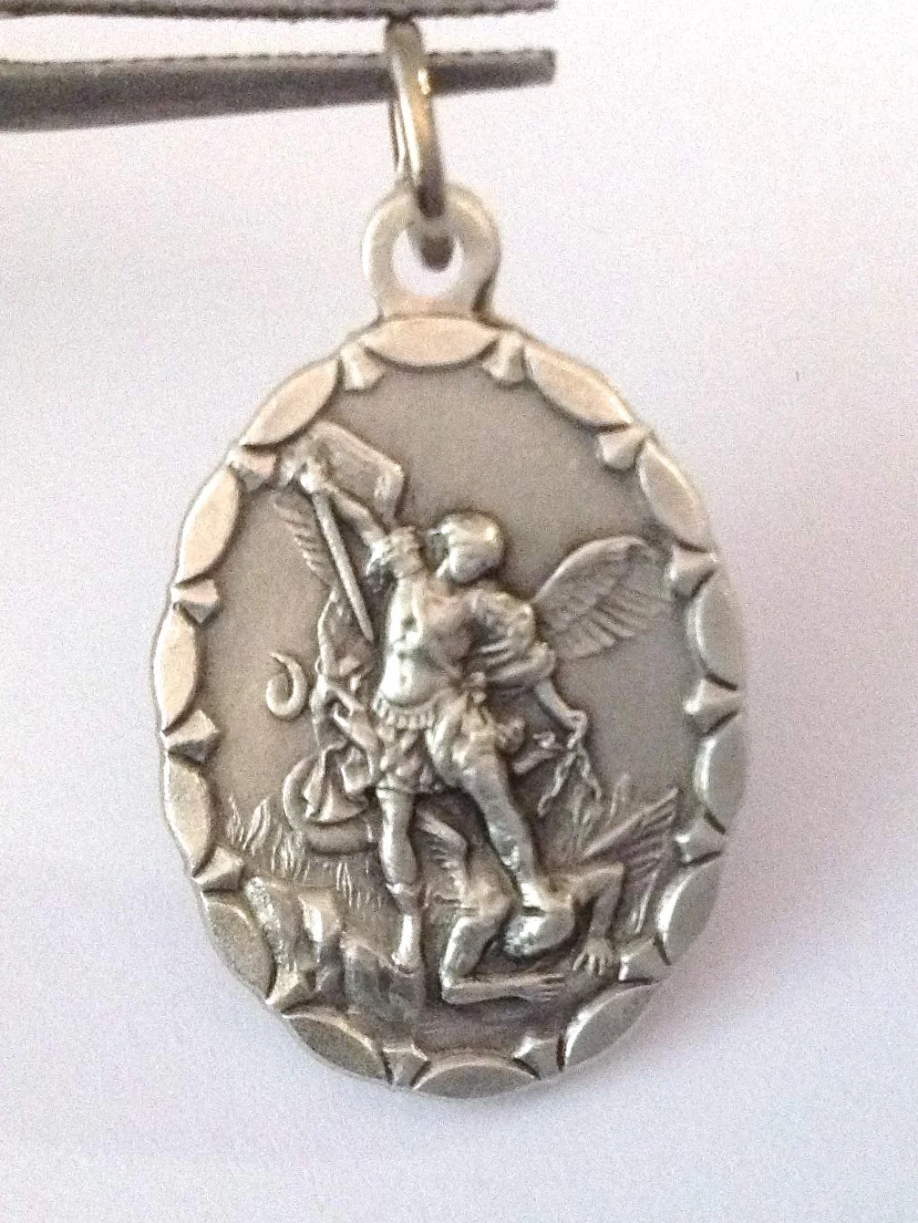 I G J Owalny medal Archanioła Michała – patron organów ścigania – 100% Made in Italy