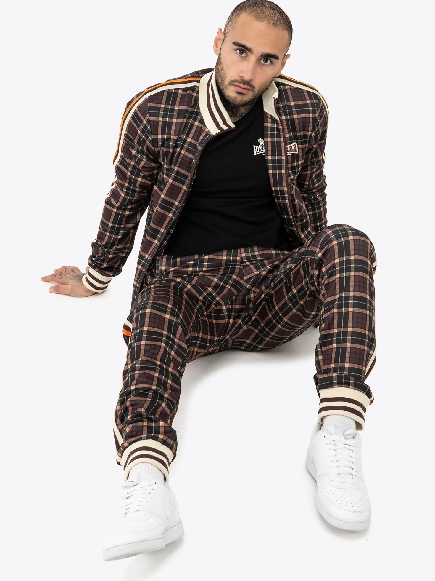 Lonsdale M?ski dres treningowy w?ski krój HEDLEY, br?zowy/ecru/pomara?czowy, XL, 117638, br?zowy/ecru/pomara?czowy, XL