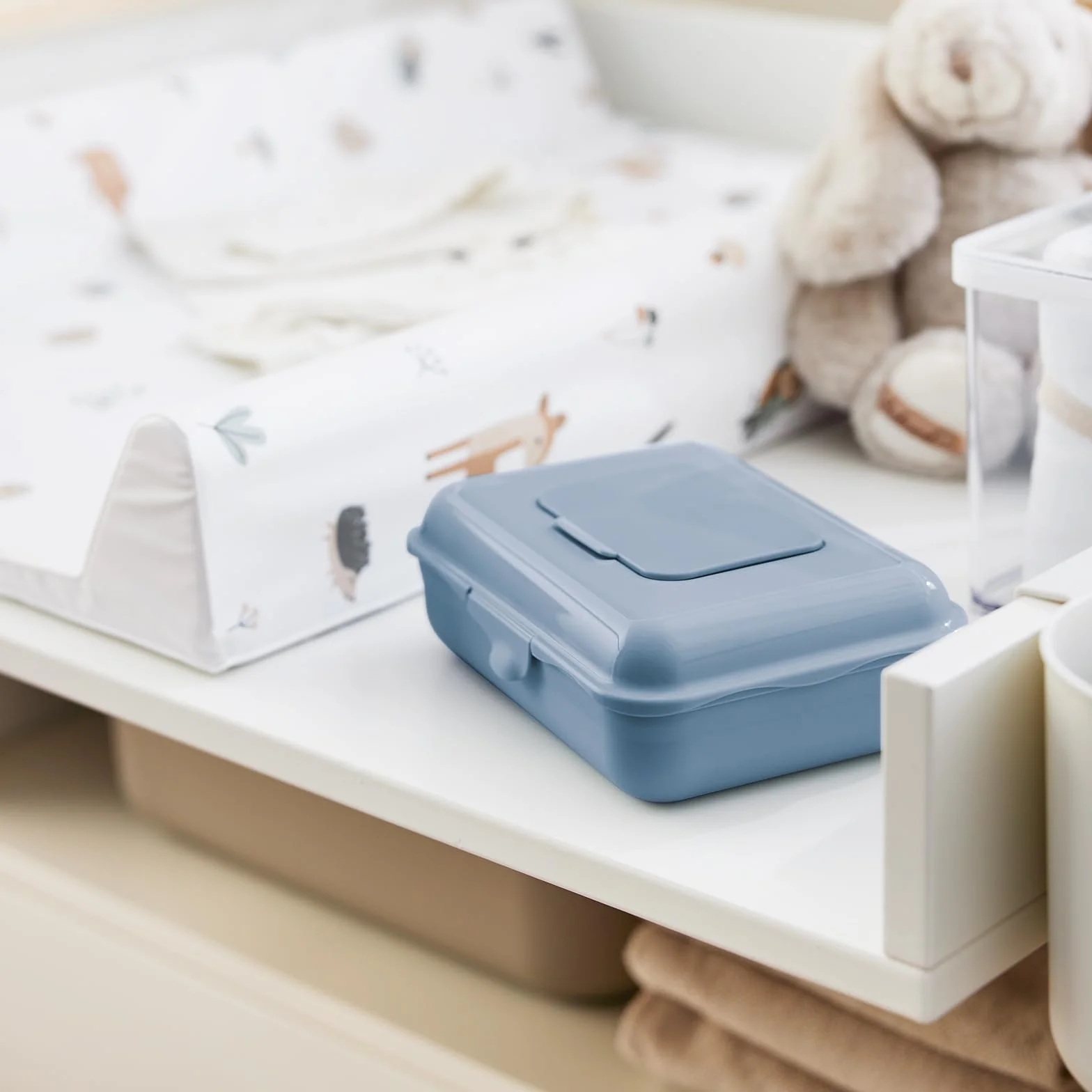 Rotho Babydesign Pudełko na chusteczki nawilżane, kolor niebieski, 0,45 l – pudełko do przechowywania chusteczek nawilżających, chusteczek dla niemowląt, chusteczek czyszczących – do wielokrotnego