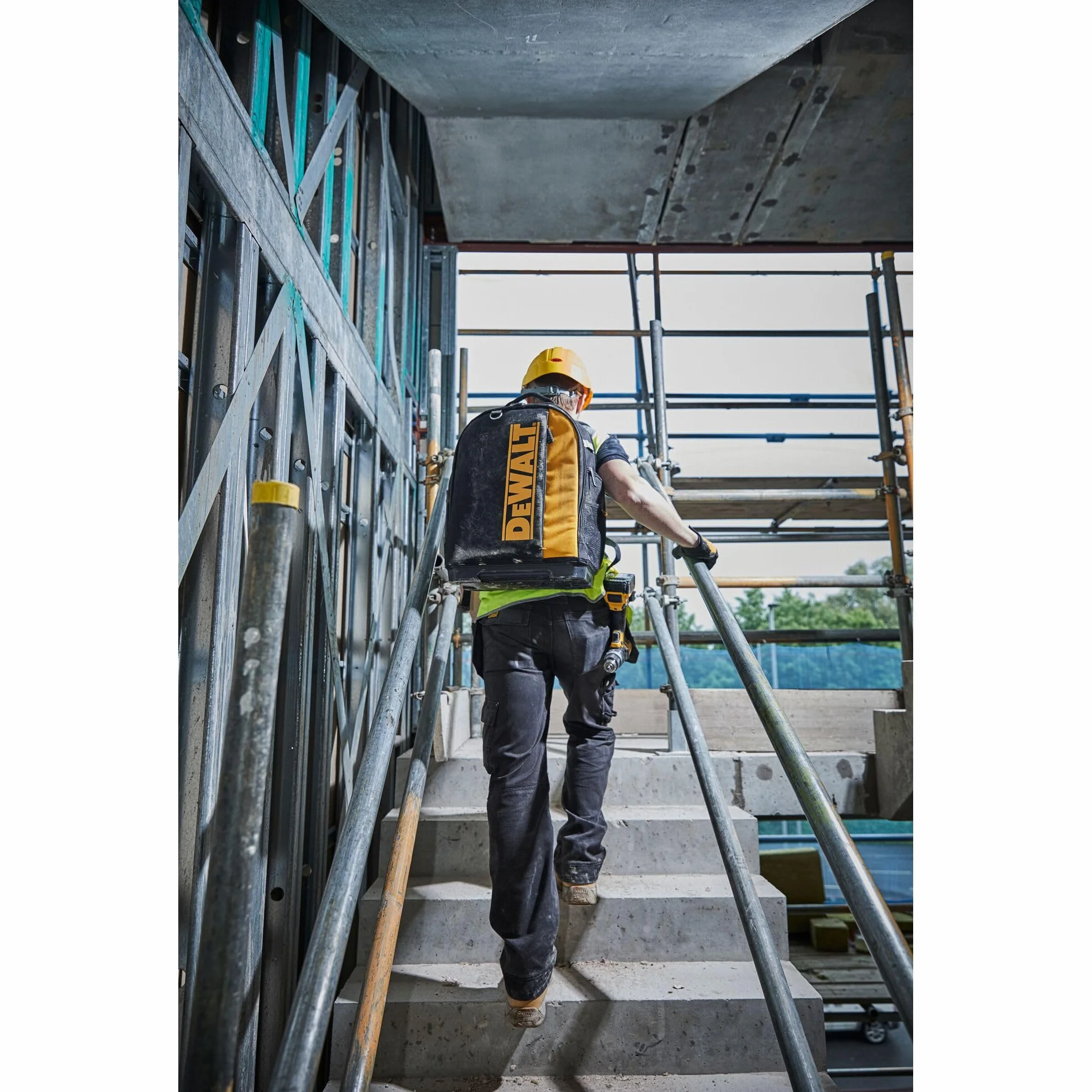 DEWALT DWST81690-1 plecak na narzędzia