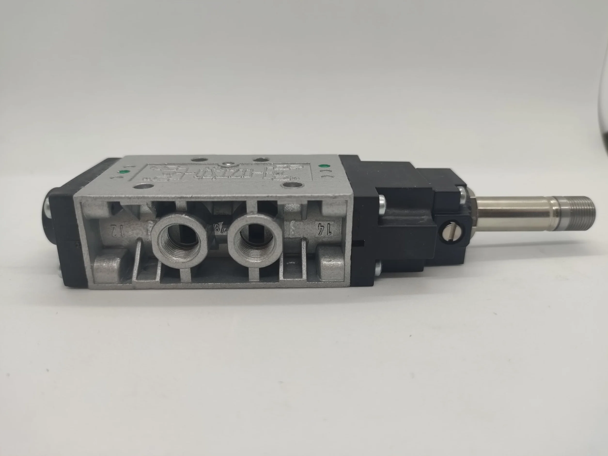 AC-7500 Zawór elektromagnetyczny UNIVER 5/2 1/8