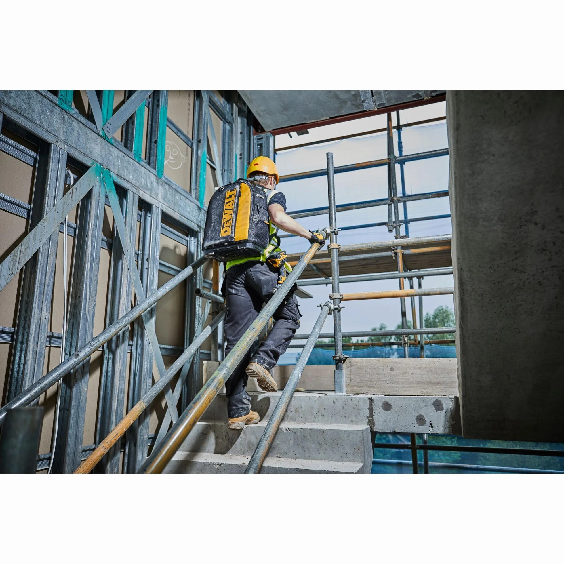 DEWALT DWST81690-1 plecak na narzędzia