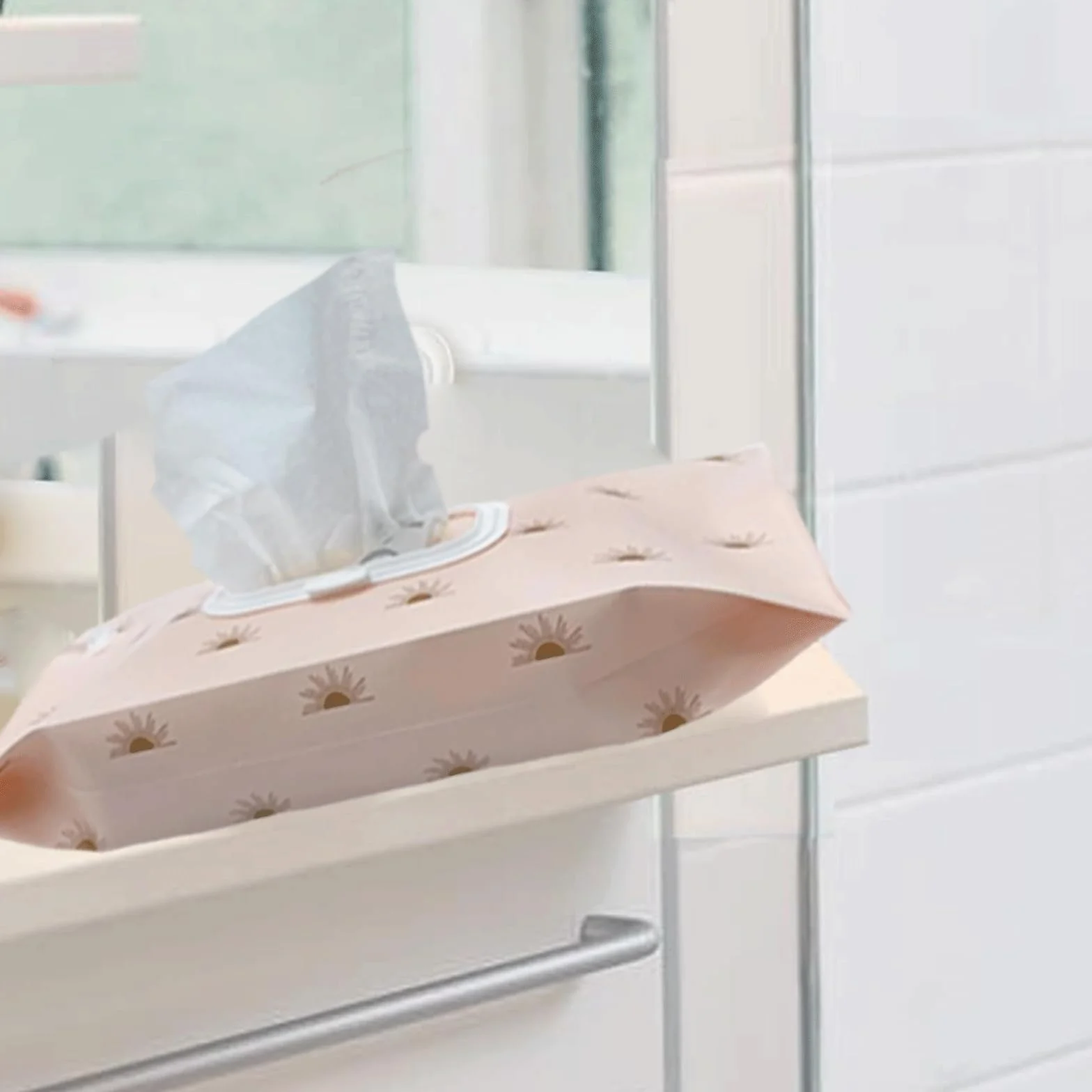 Yamobi Pudełko na chusteczki nawilżane, 3 sztuki, wielokrotnego użytku, z zamknięciem na zatrzask, przenośny dozownik chusteczek nawilżanych do samochodu i w podróży (żółty, różowy, brązowy)