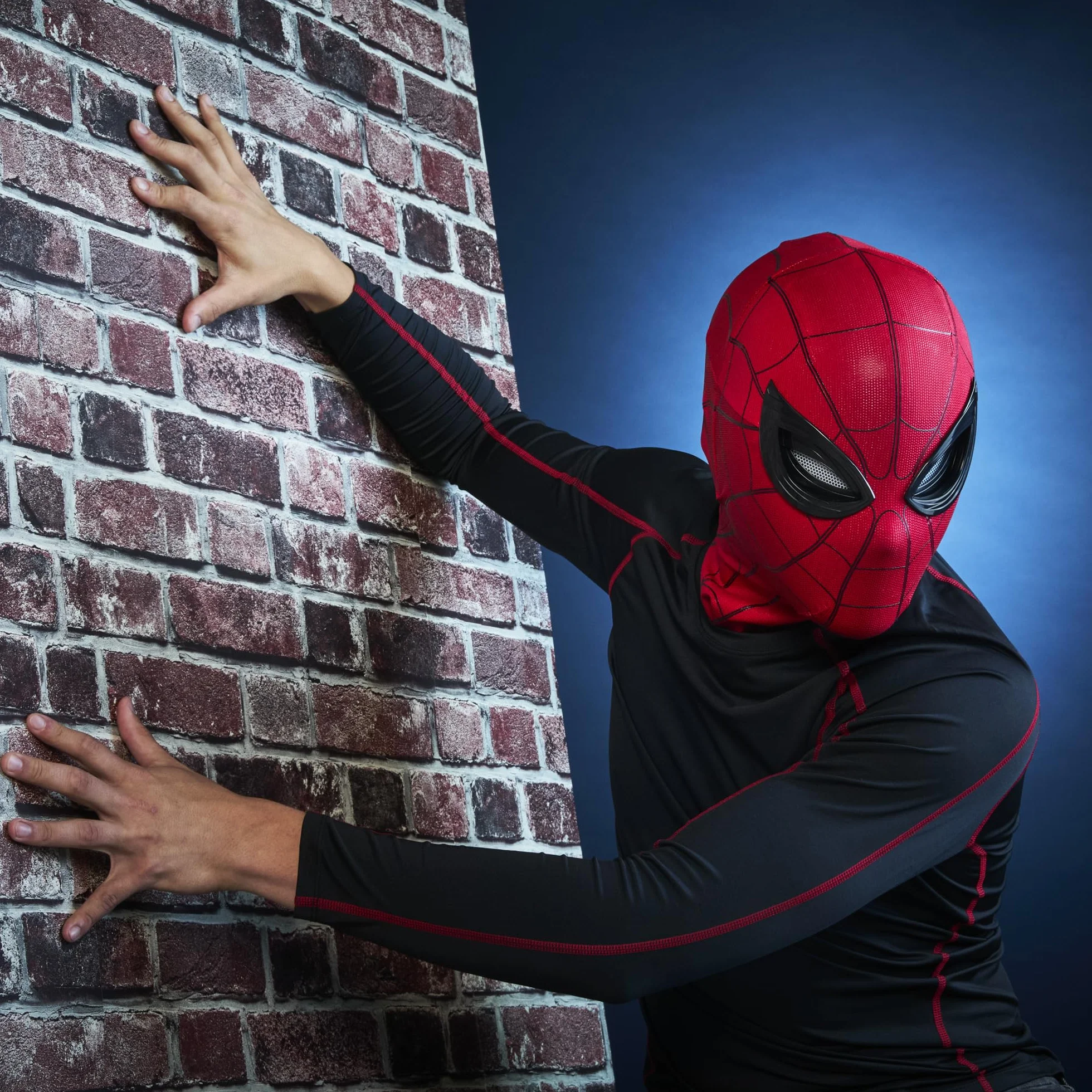 Elektroniczna ekspresyjna maska Spider-Mana z serii Marvel Legends