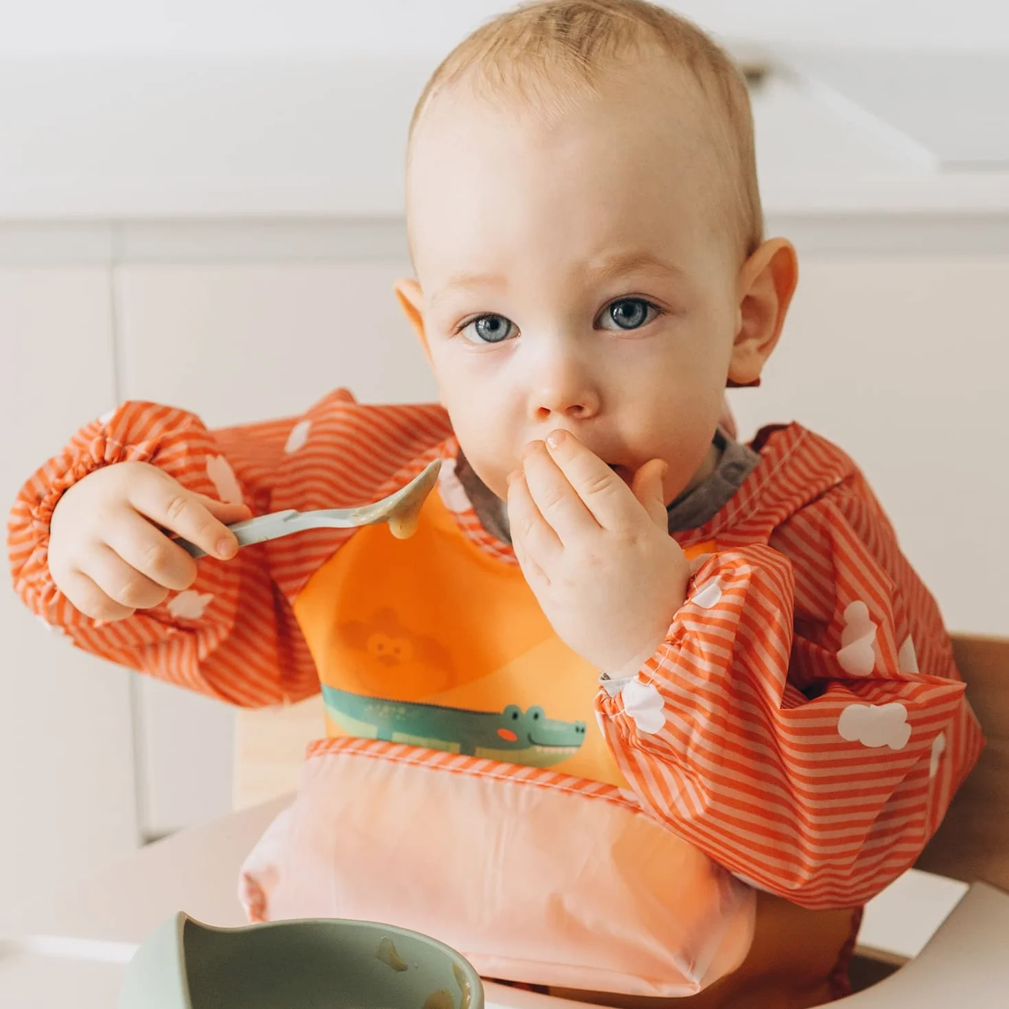 Uplife Zestaw 3 śliniaków dla niemowląt z długim rękawem, wodoodporny, śliniaczek do karmienia posiłków, zestaw do malowania dla dziewczynek, chłopców, od 6 miesięcy do 3 lat (ocean - las - sawanna),