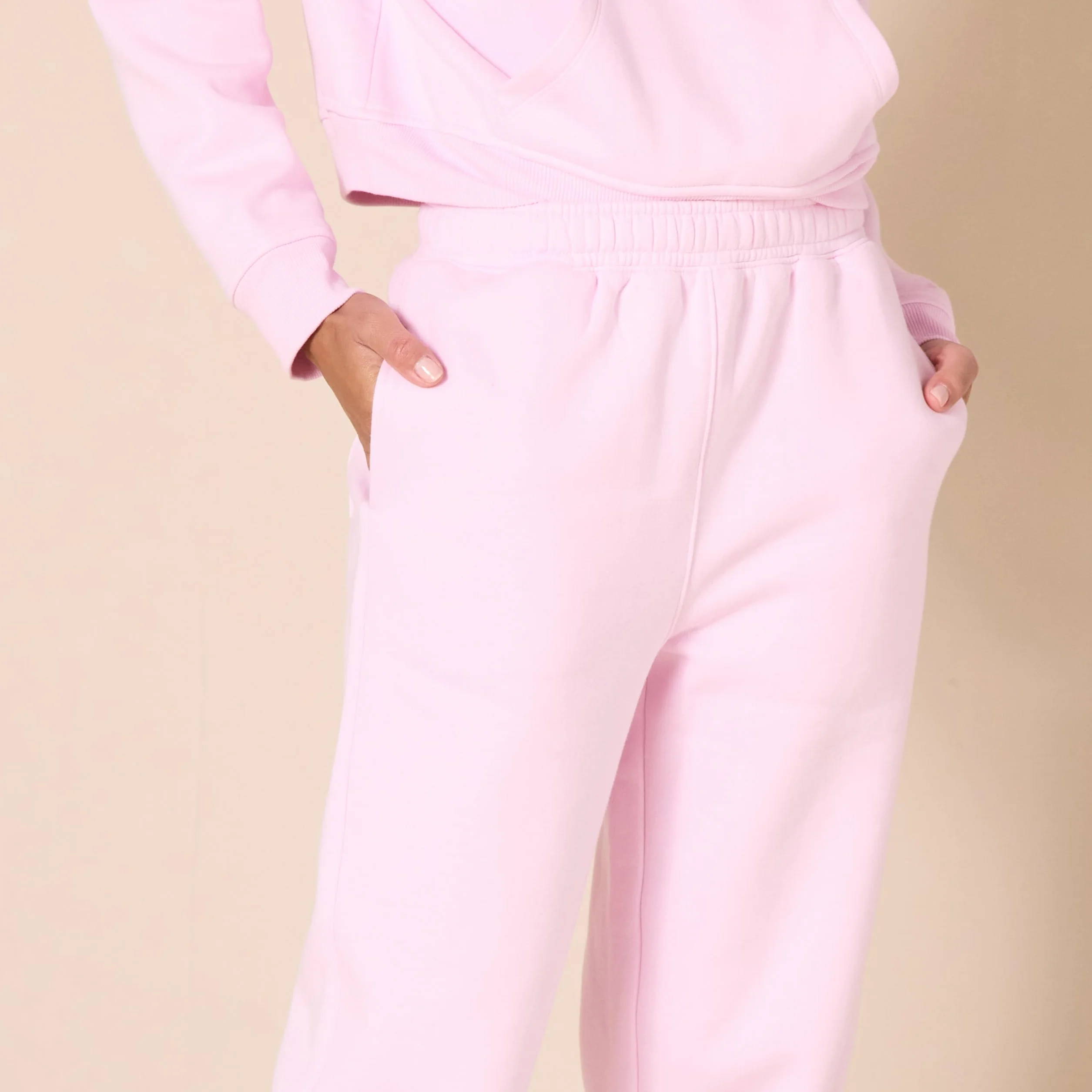 Amazon Essentials Kobiety Relaxed Jogger duże rozmiary