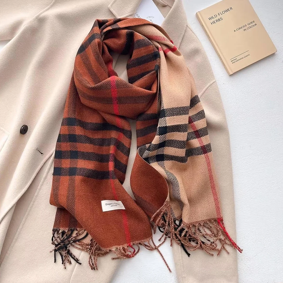 KARMA.DIEM Szal Premium – Dotyk Kaszmiru i Merino – Luksusowo Miękki i Ciepły Szalik Zimowy – Brązowa Krata – 180x65 cm Unisex Pashmina Stola dla Kobiet i Mężczyzn