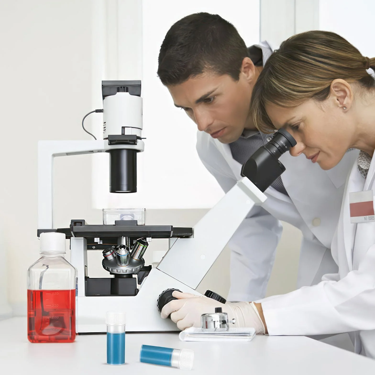60 Probówek 5ml, Przezroczyste Probówki z Zakrętką, Plastikowe Probówki Laboratoryjne, Plastikowe Fiolki, Probówki z Nakrętką, Probówki Testowe do Eksperymentów Laboratoryjnych
