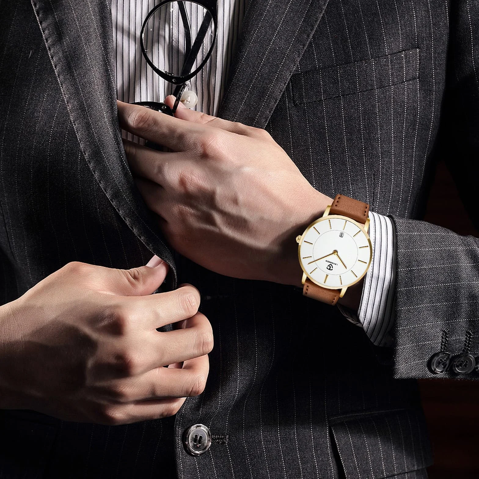 aswan watch Płaski męski analogowy zegarek kwarcowy ze skórzanym paskiem, data, 2 wskazówki, rozmiar koperty 39 mm