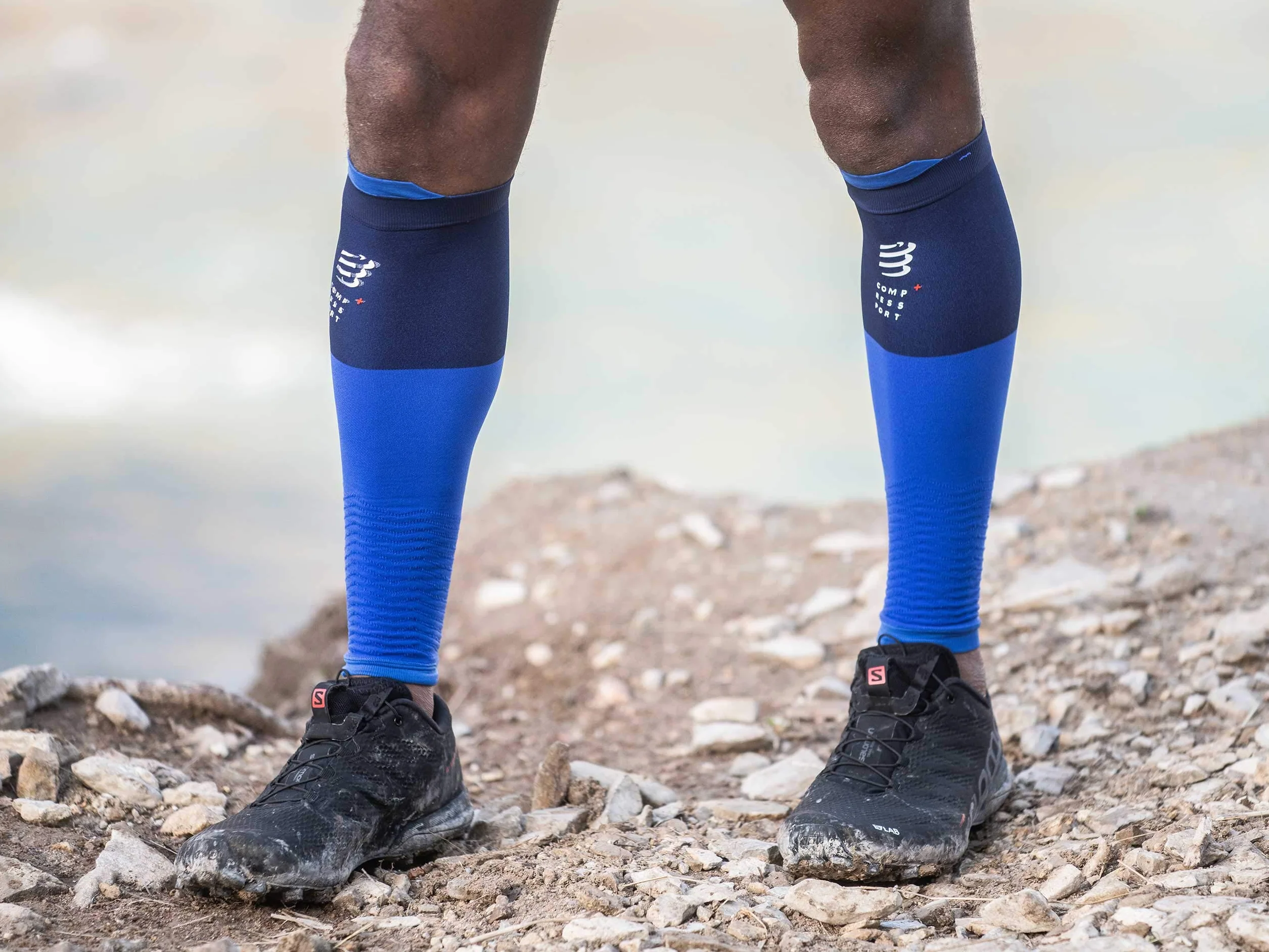 COMPRESSPORT R2v2 mufa na łydki, unisex, SU0002B, niebieska, T3