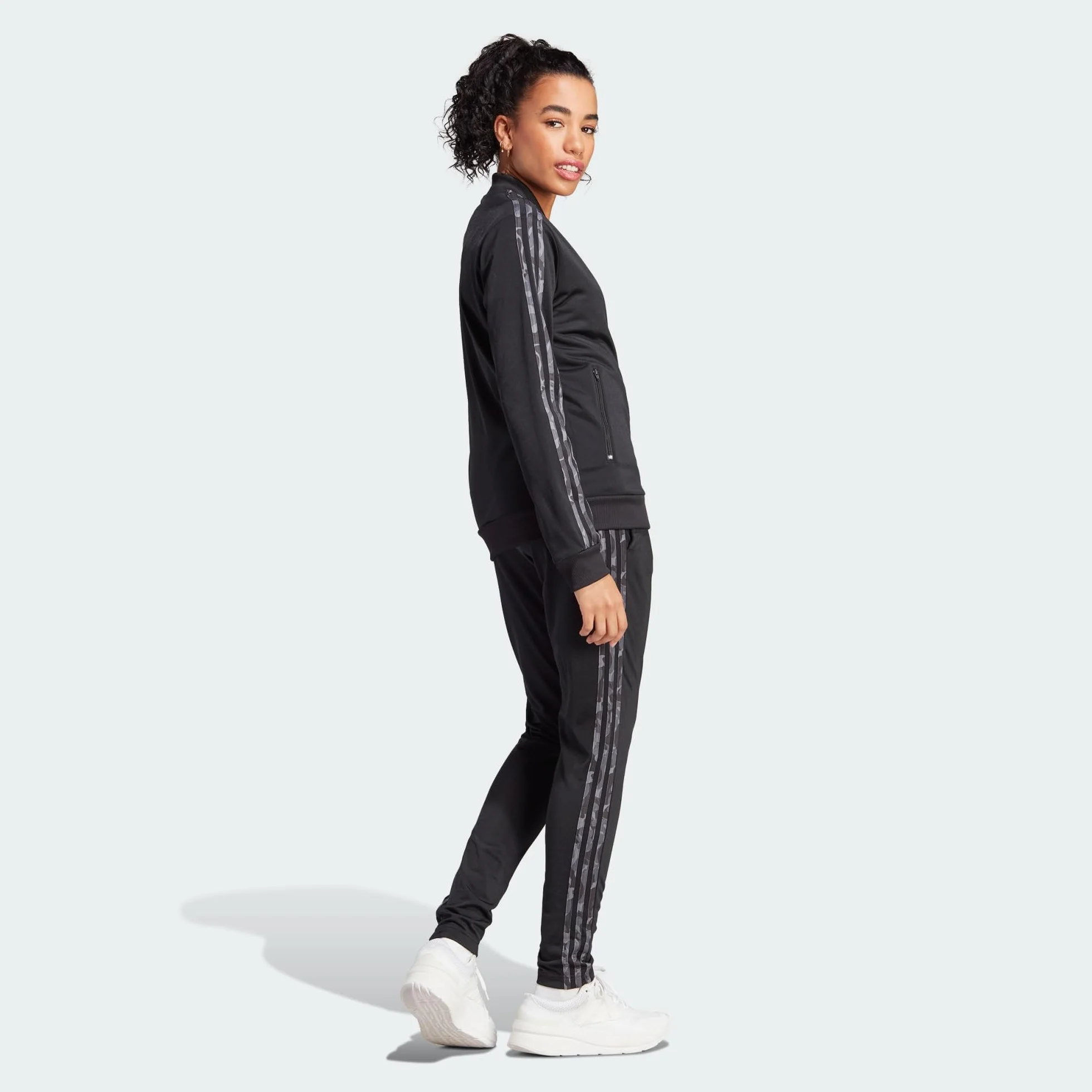 adidas Kobiety Essentials 3-Stripes Track Suit, Black/Multicolor, M