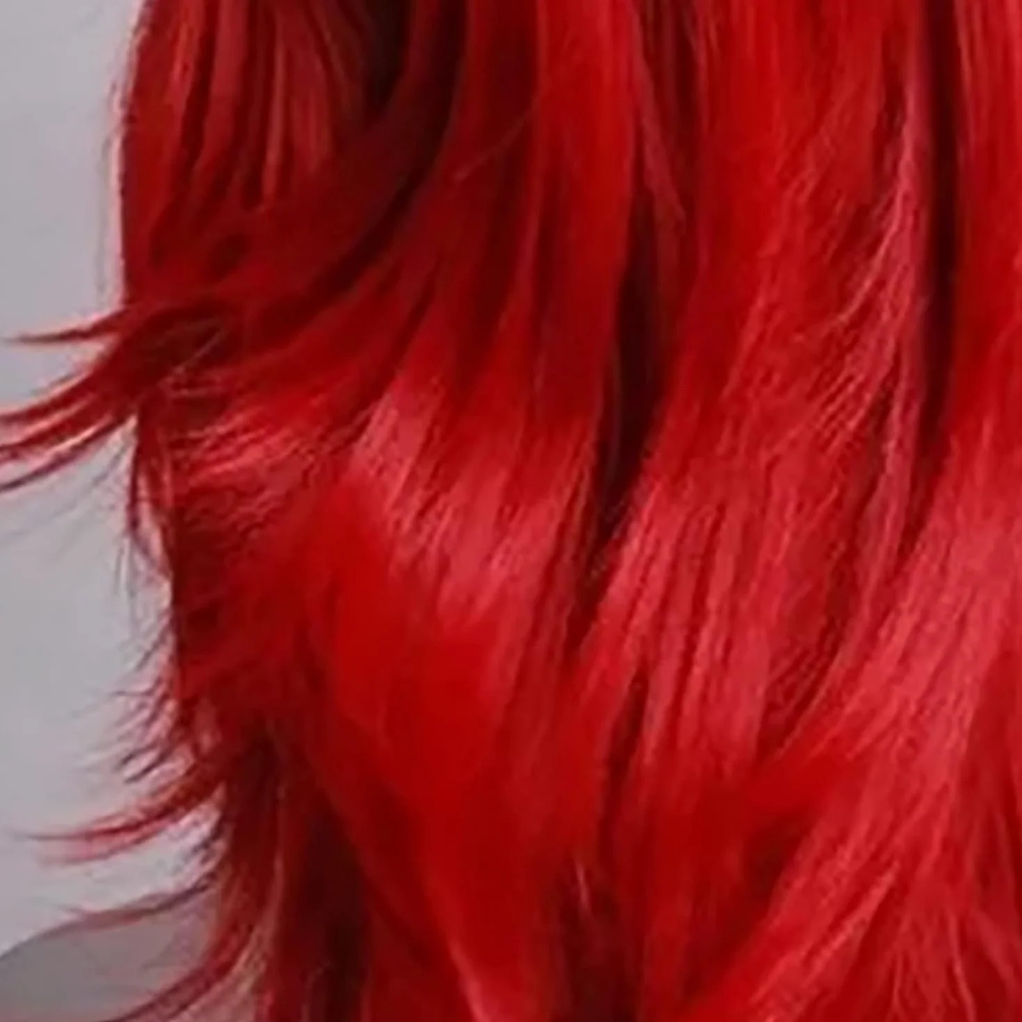 Długie Kręcone Faliste Czerwone Peruki dla Kobiet, Oddychająca Miękka Wygodna Czerwona Peruka z siatką na Włosy Włókno Syntetyczne Peruka na Halloween Święta Cosplay Impreza