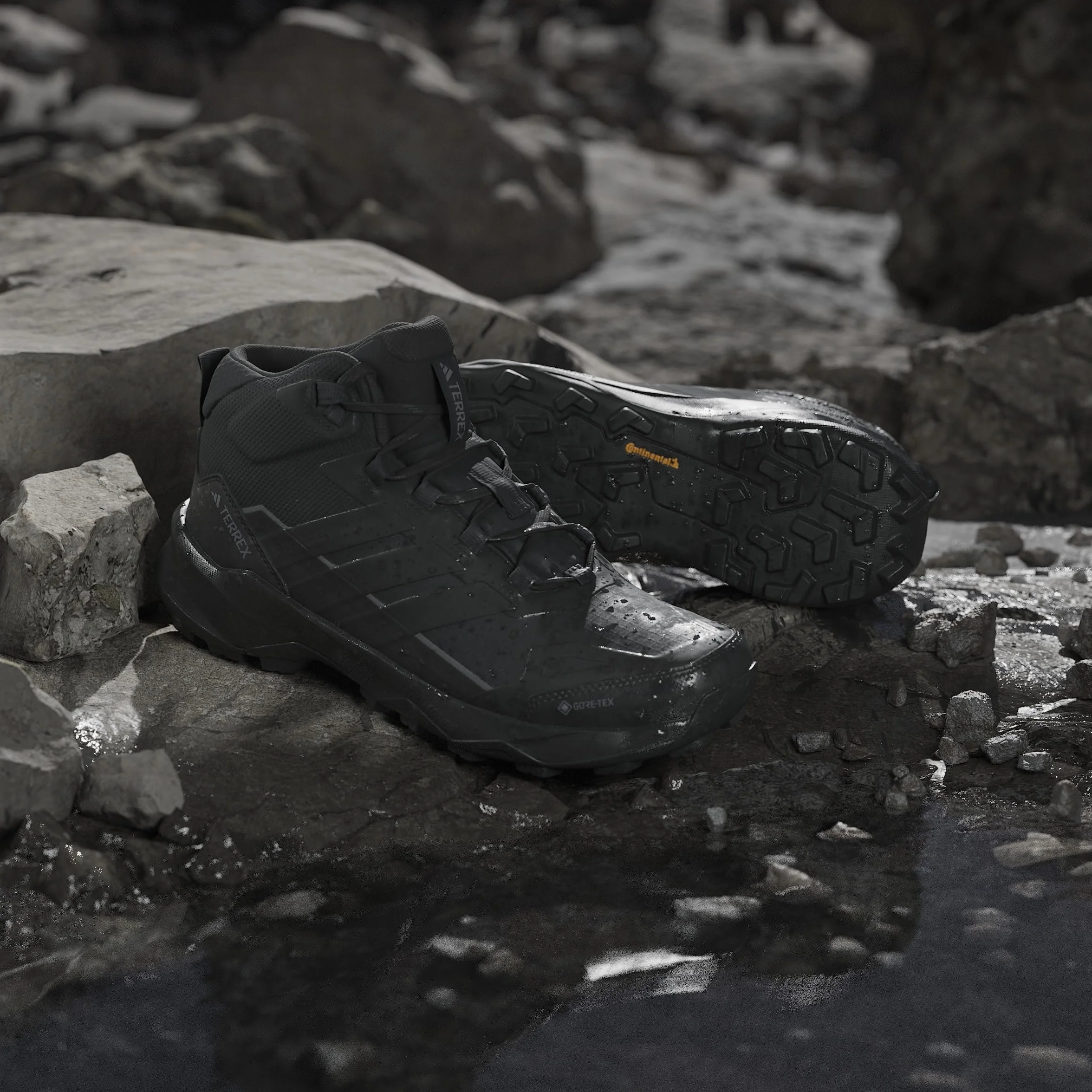 adidas Mężczyźni Terrex Skychaser Ax5 Mid Gore-tex Hiking ShoesBUTY