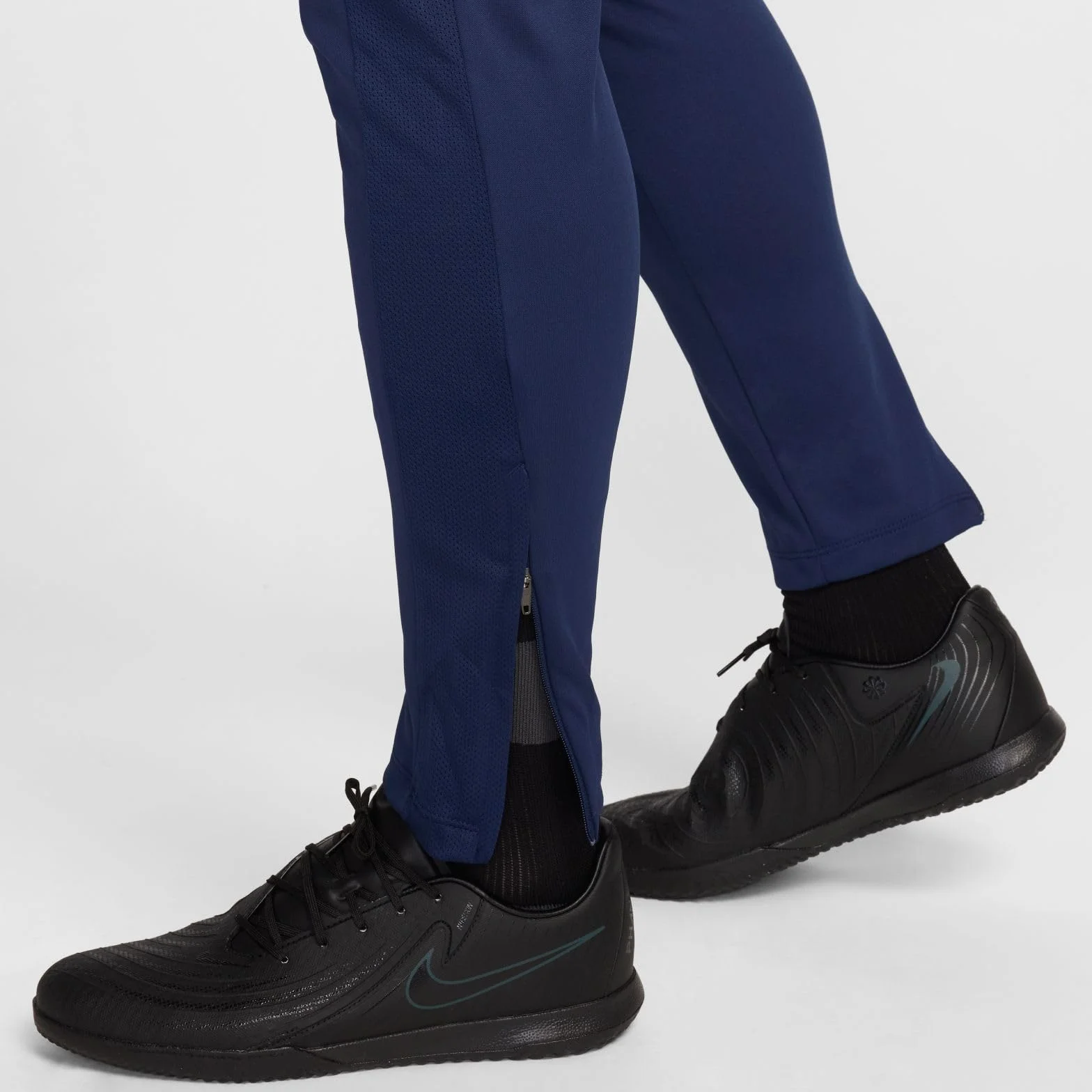 NIKE Pants - Spodnie Mężczyźni
