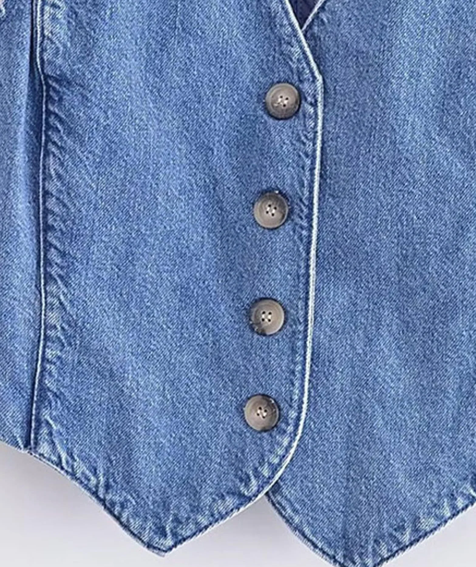 TRAF damska modna kamizelka dżinsowa z przodu na guziki vintage dekolt w serek bez rękawów damska odzież wierzchnia eleganckie topy