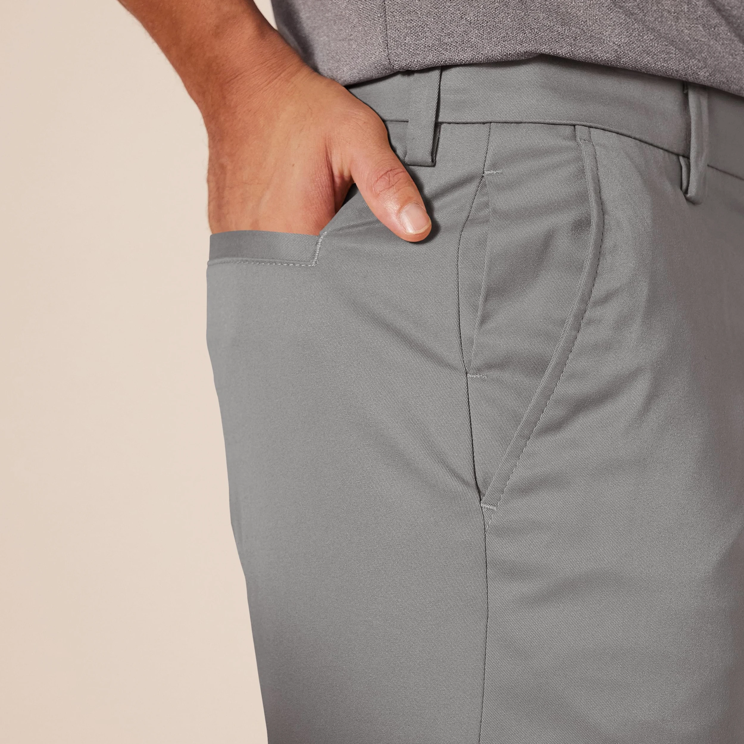 Amazon Essentials Mężczyźni Klasyczne spodnie golfowe ze stretchem (dostępne w dużych i wysokich)