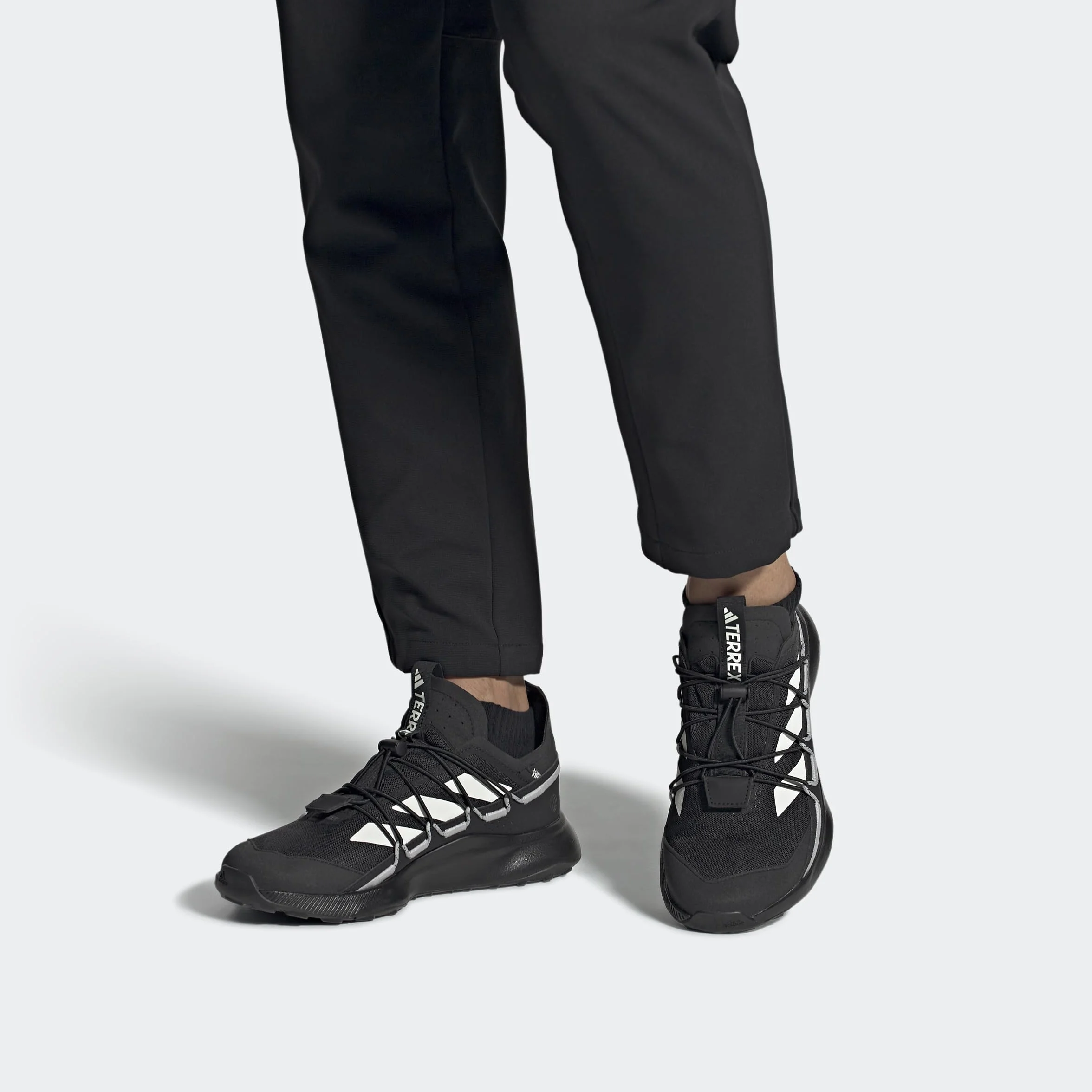 adidas Terrex Voyager 21 Półbuty trekkingowe Mężczyźni