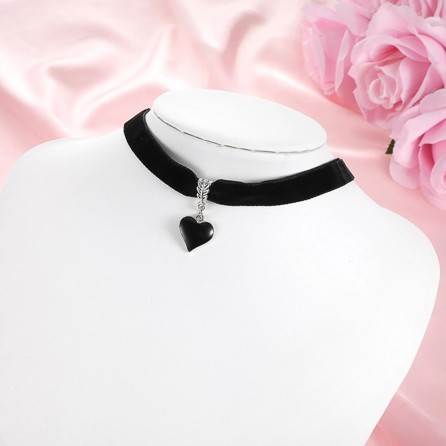 Czarny aksamitny choker, naszyjnik, regulowany, gotycki choker z wisiorkiem w kształcie serca, gruby, gotycki choker dla kobiet, dziewcząt, gotycka biżuteria, prezenty na Halloween, przyjęcie