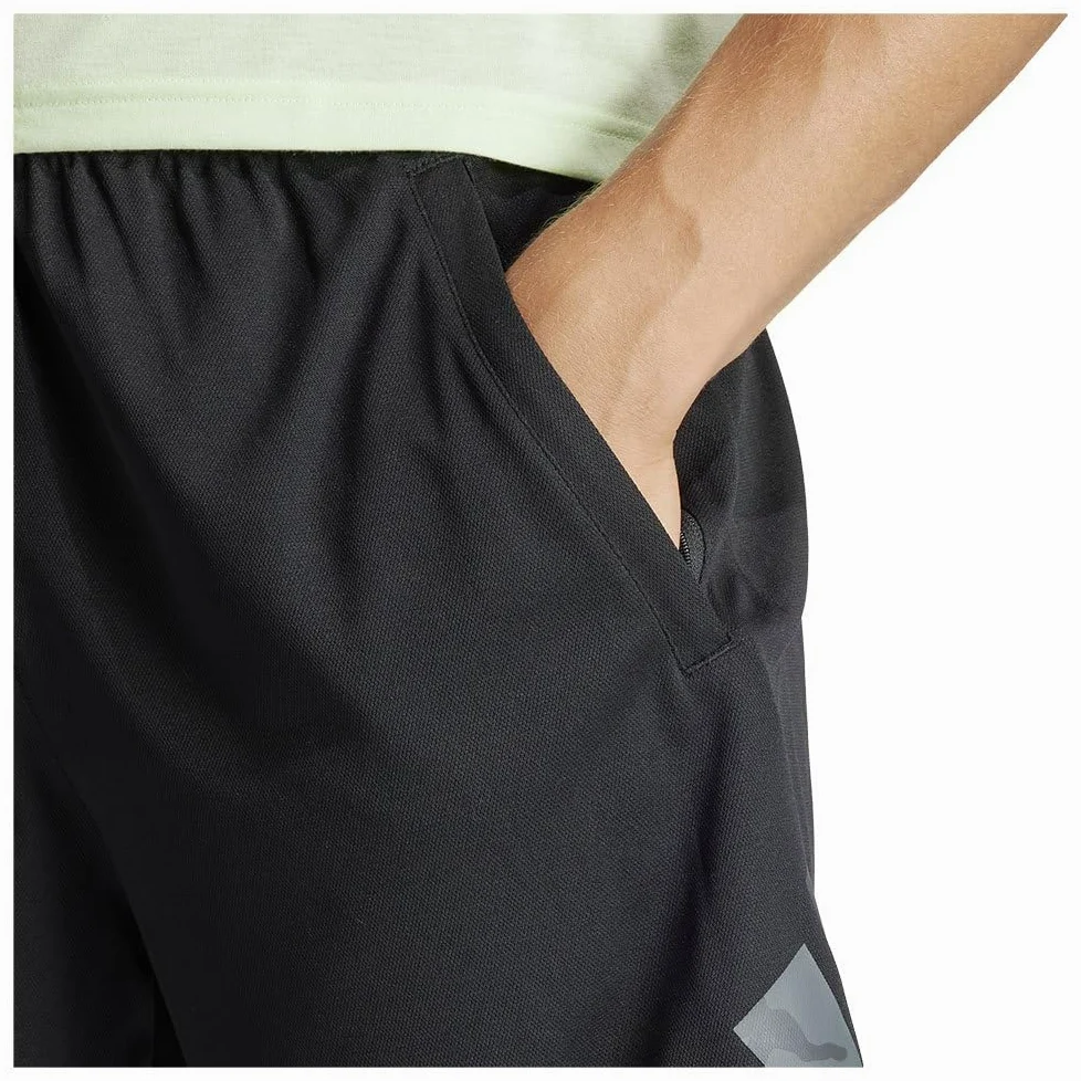 adidas Train Essentials Seasonal Big Logo Shorts - Nieformalne szorty Mężczyźni