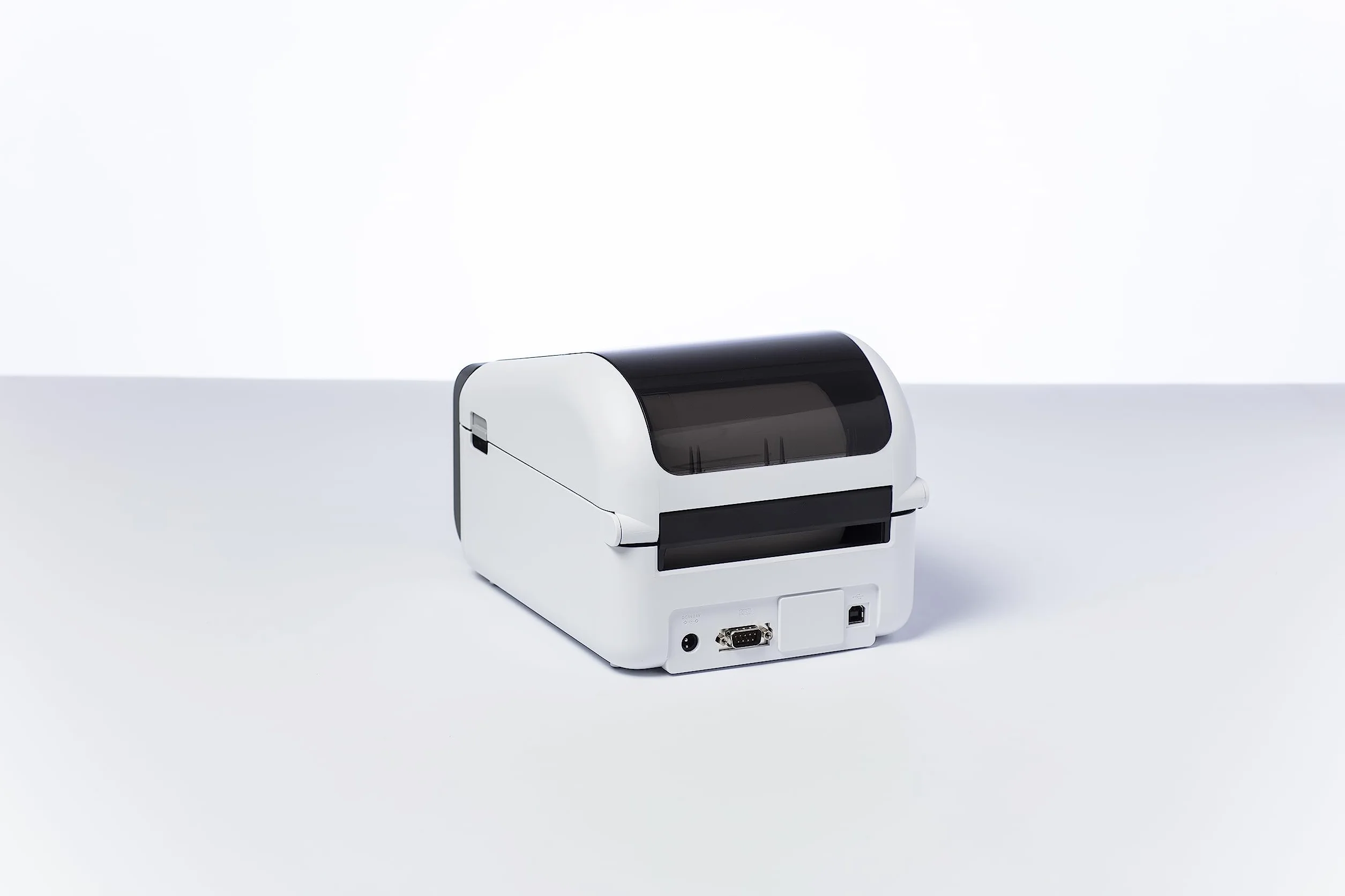 Brother TD-4210D drukarka etykiet, prędkość druku 203 dpi i 127 mm/s. Szerokość druku 104 mm, port USB i szeregowy