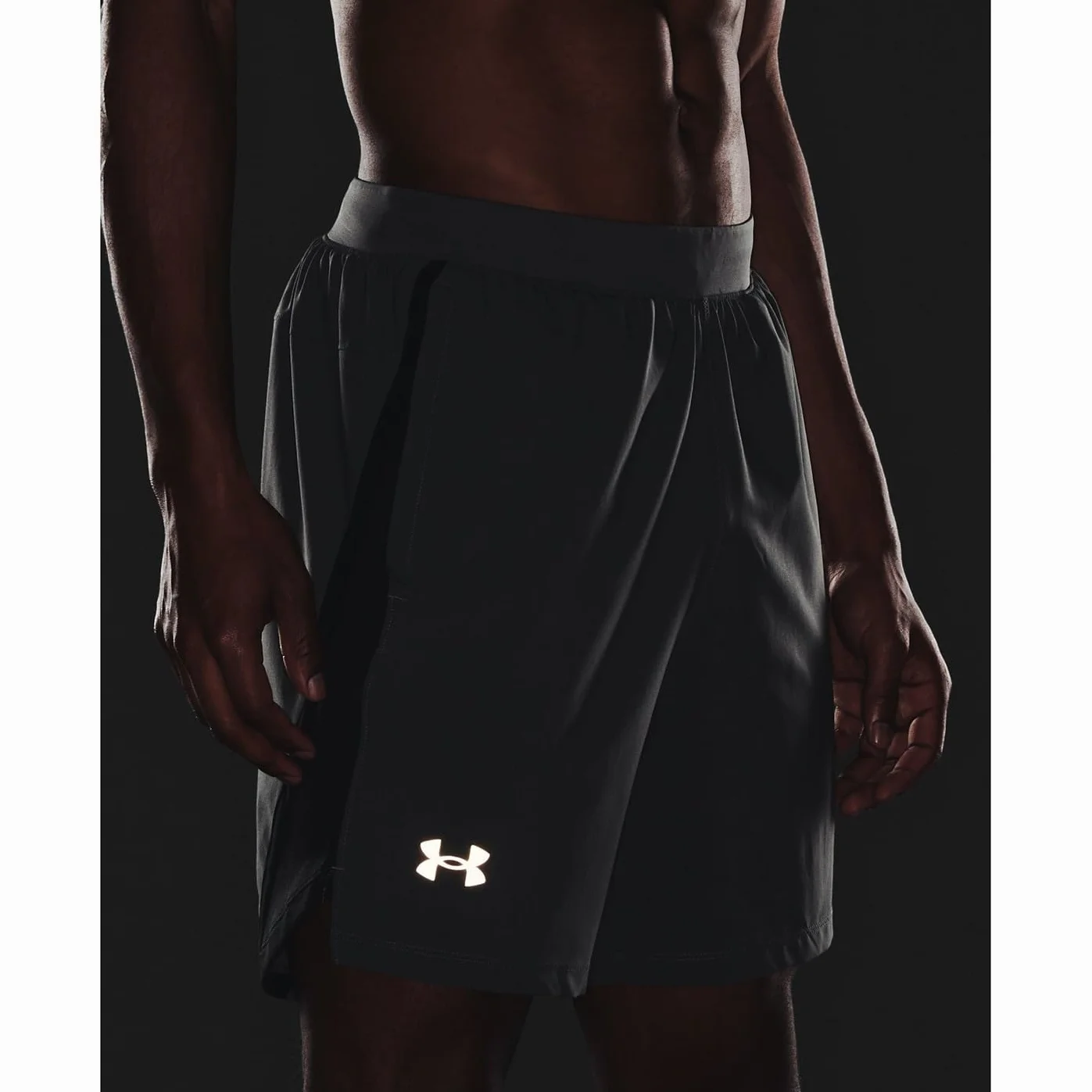 Under Armour Launch Stretch Woven szorty 7 cali - Szorty Mężczyźni