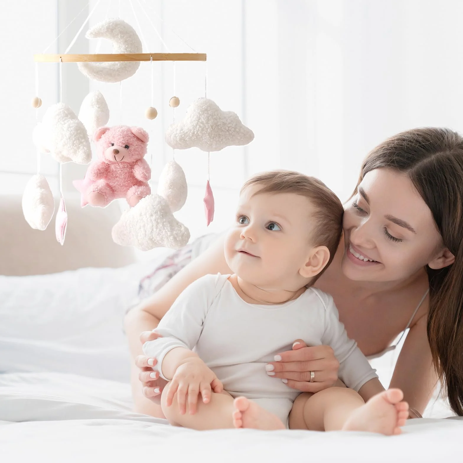 Herfair Mobile Baby Dzwonek do łóżeczka dziecięcego z pluszowym misiem, drewniany, do zawieszenia na łóżeczko dziecięce, różowy