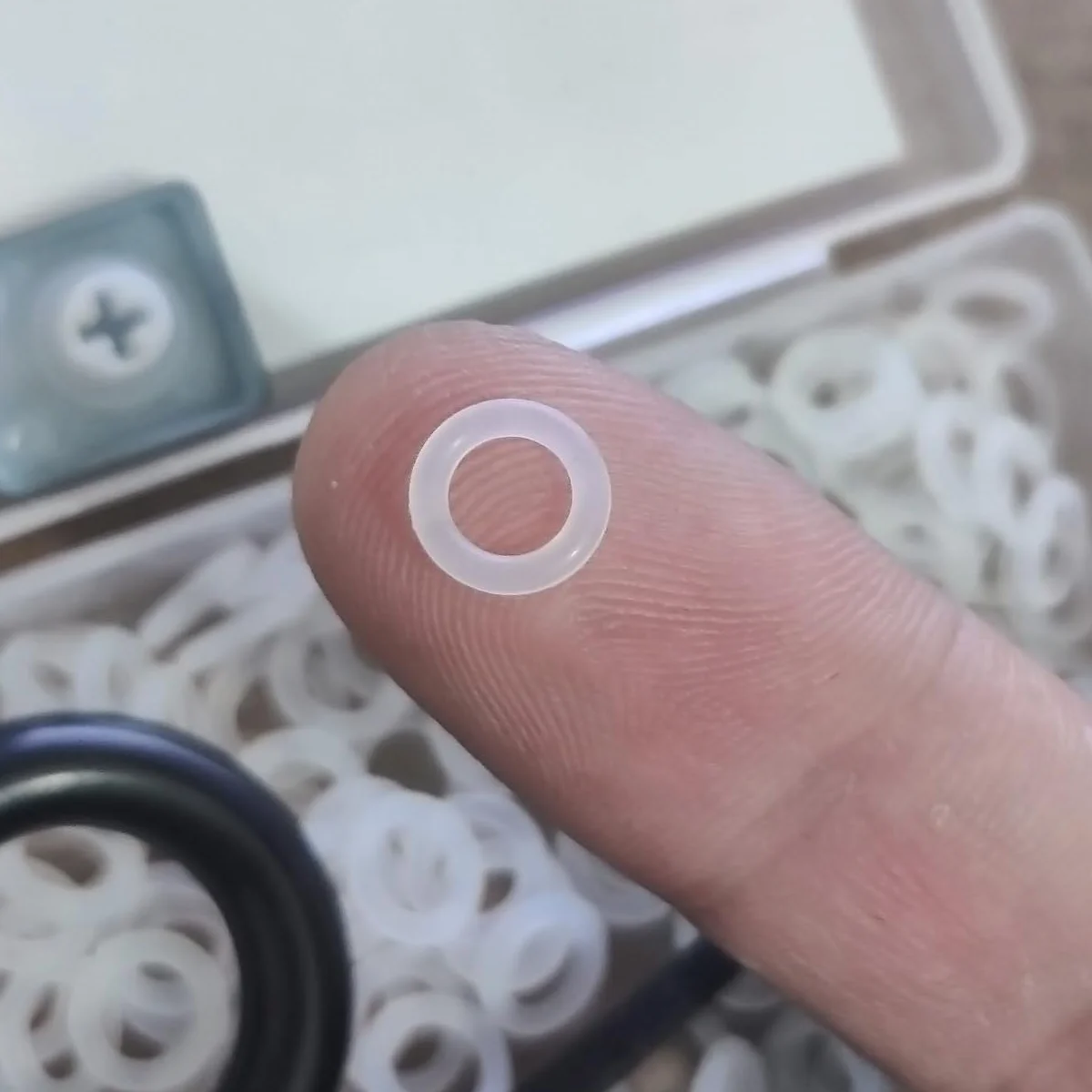 Przezroczysty O-ring, 300 szt. O-ring, przełącznik klawiatury, tłumiki, uszczelka, podkładka, tłumiki klawiszy, klawiatura mechaniczna