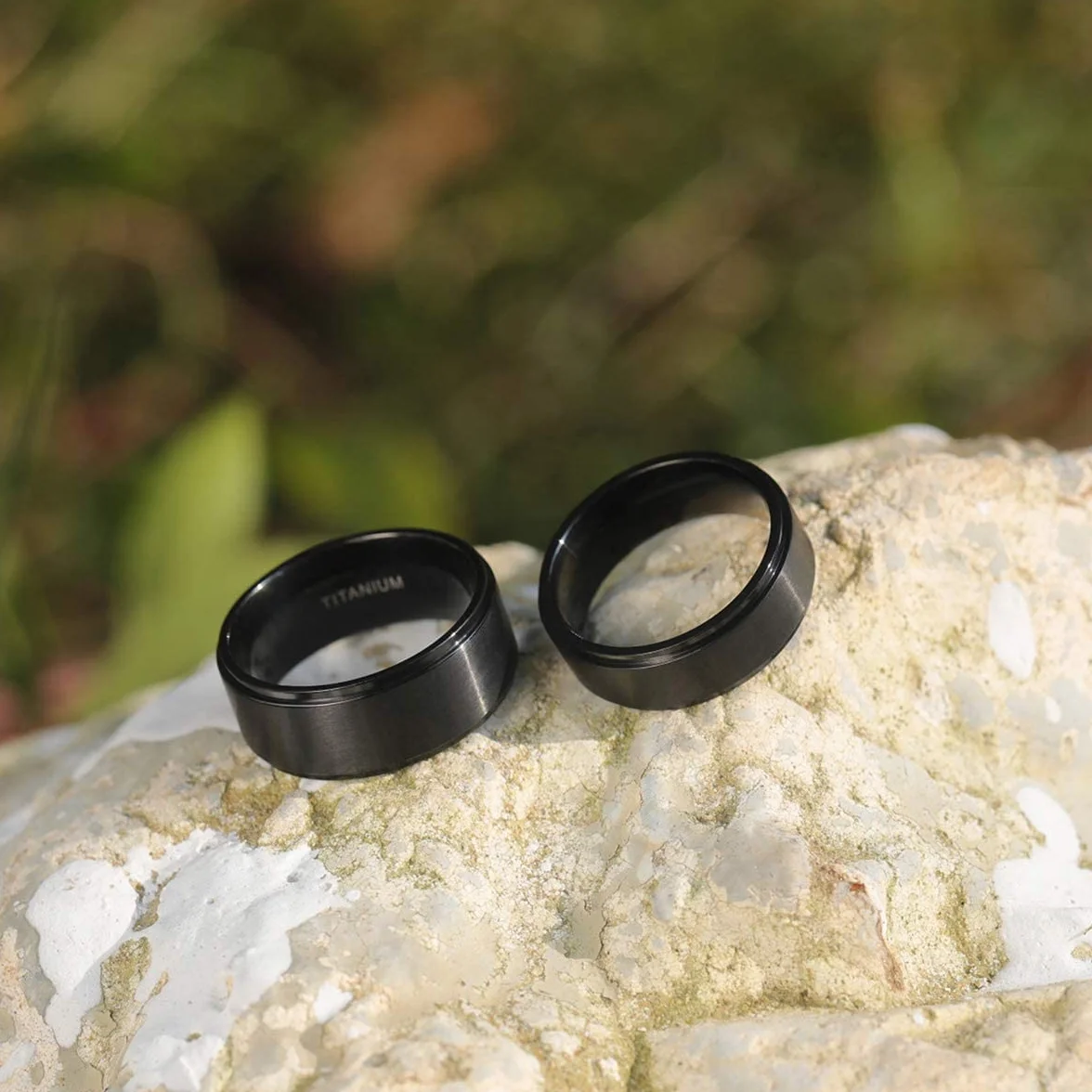 Zakk Tytanowy pierścionek zaręczynowy dla mężczyzn i kobiet, czarny, szczotkowany, 4 mm, 6 mm, 8 mm