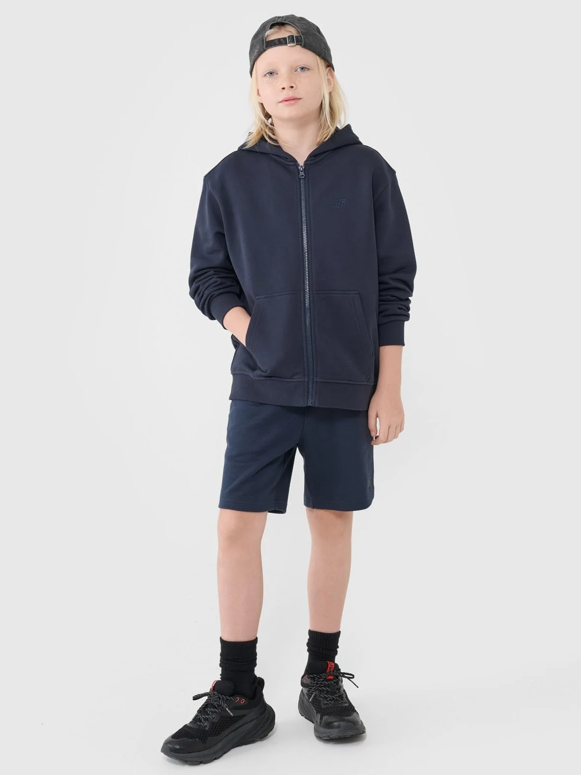 4F Bluza dresowa rozpinana z kapturem chłopięca