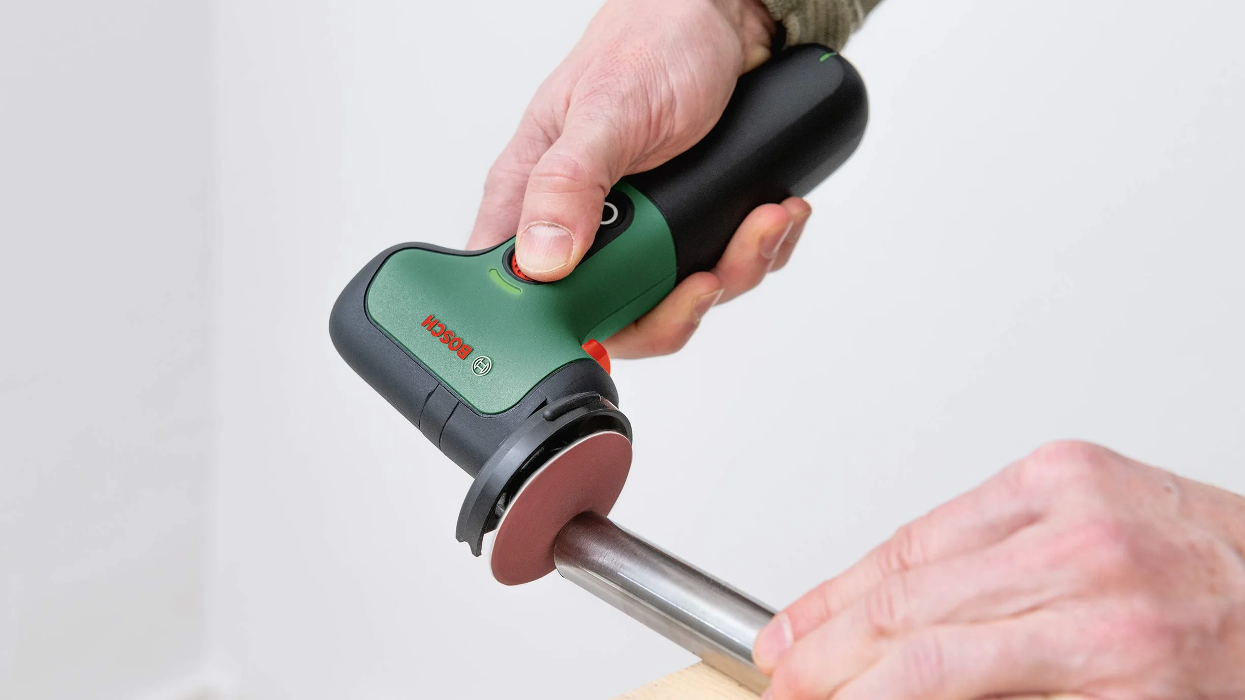 Bosch 6 tarcz ściernych (do drewna i farby Ø 50 mm, wielkość ziarna P120, osprzęt Bosch Easy Cut&Grind)