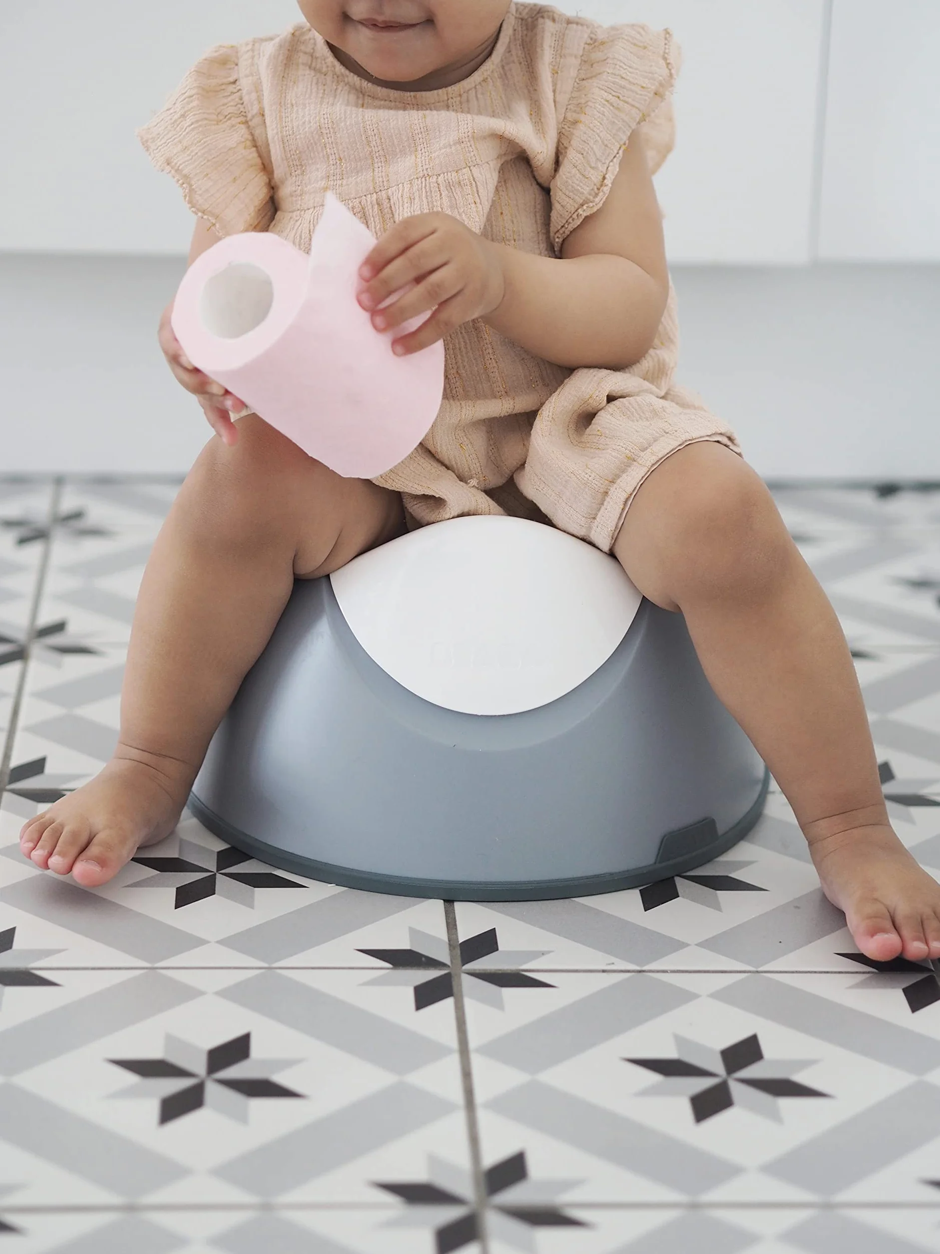 BÉABA Nocnik treningowy dla niemowląt, ergonomiczny nocnik dla niemowląt, antypoślizgowy, higieniczny, łatwy w pielęgnacji, uchwyty na siedzeniu, wyprodukowano we Francji, lekka mgiełka