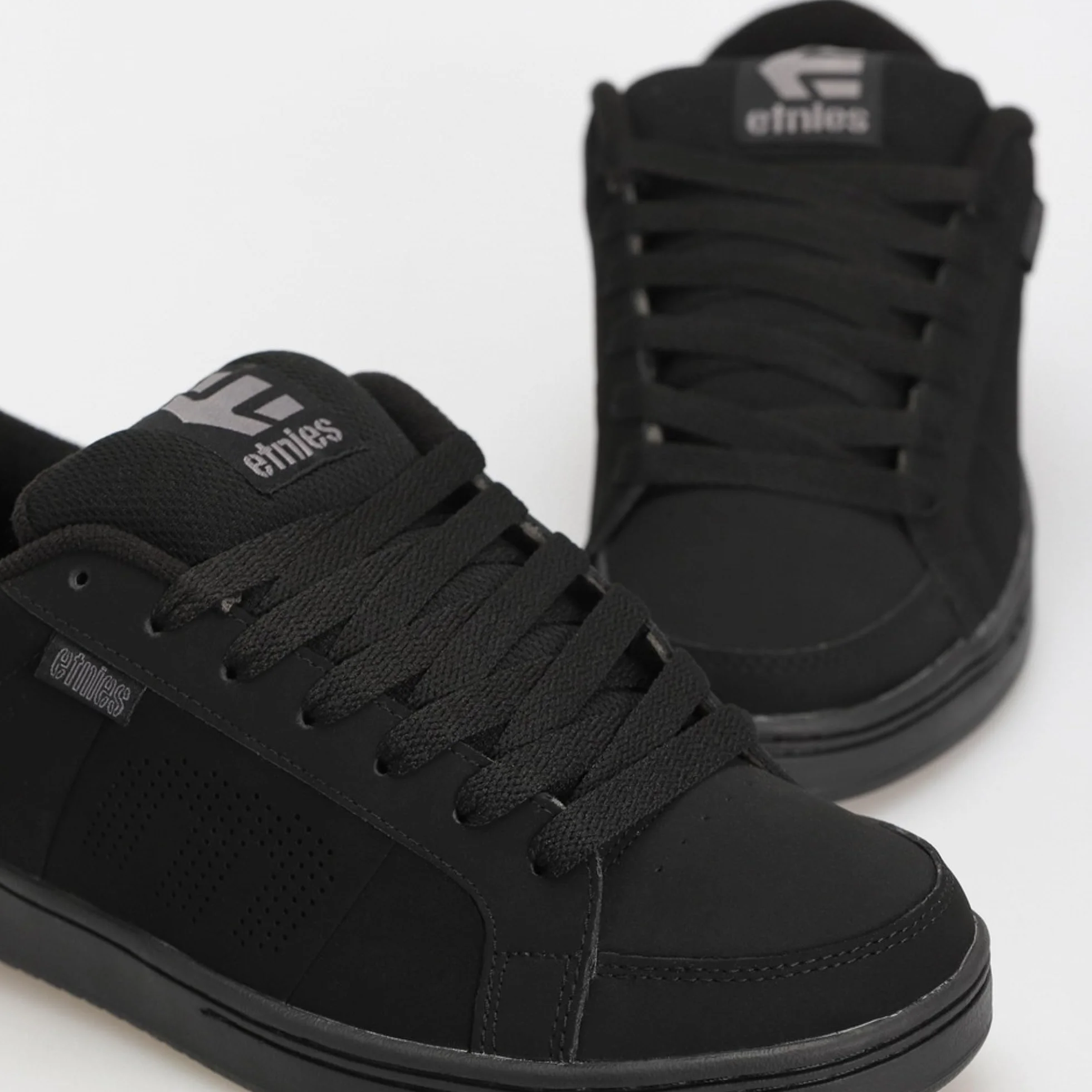 Etnies Kingpin Męskie buty deskorolkowe, klasyczne, bufiaste, trwałe, wygodne obuwie z wyciętą wkładką EVA