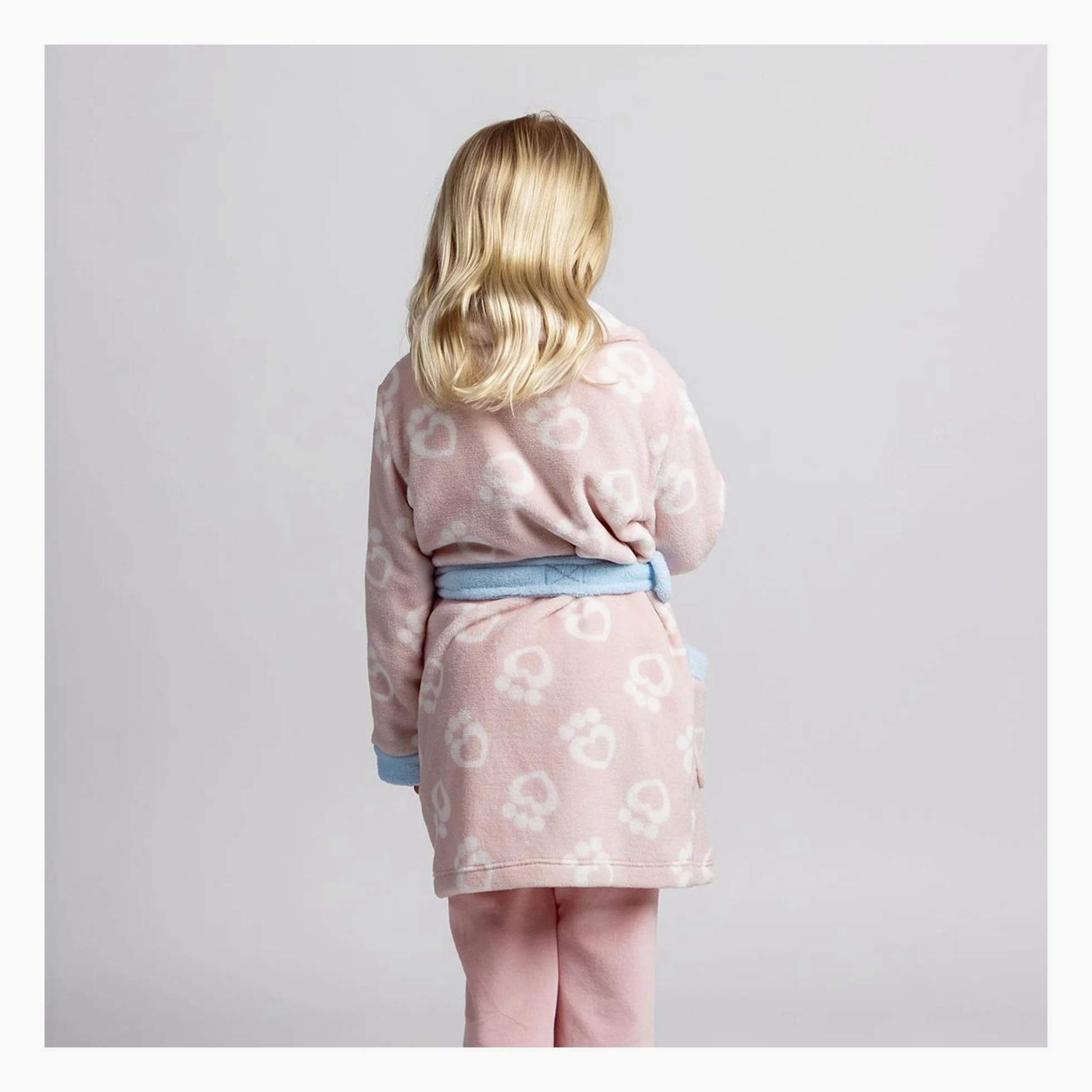 CERDÁ LIFE'S LITTLE MOMENTS Szlafrok dziecięcy Coral Fleece Gabby’s Dollhouse Bata miękka ciepła