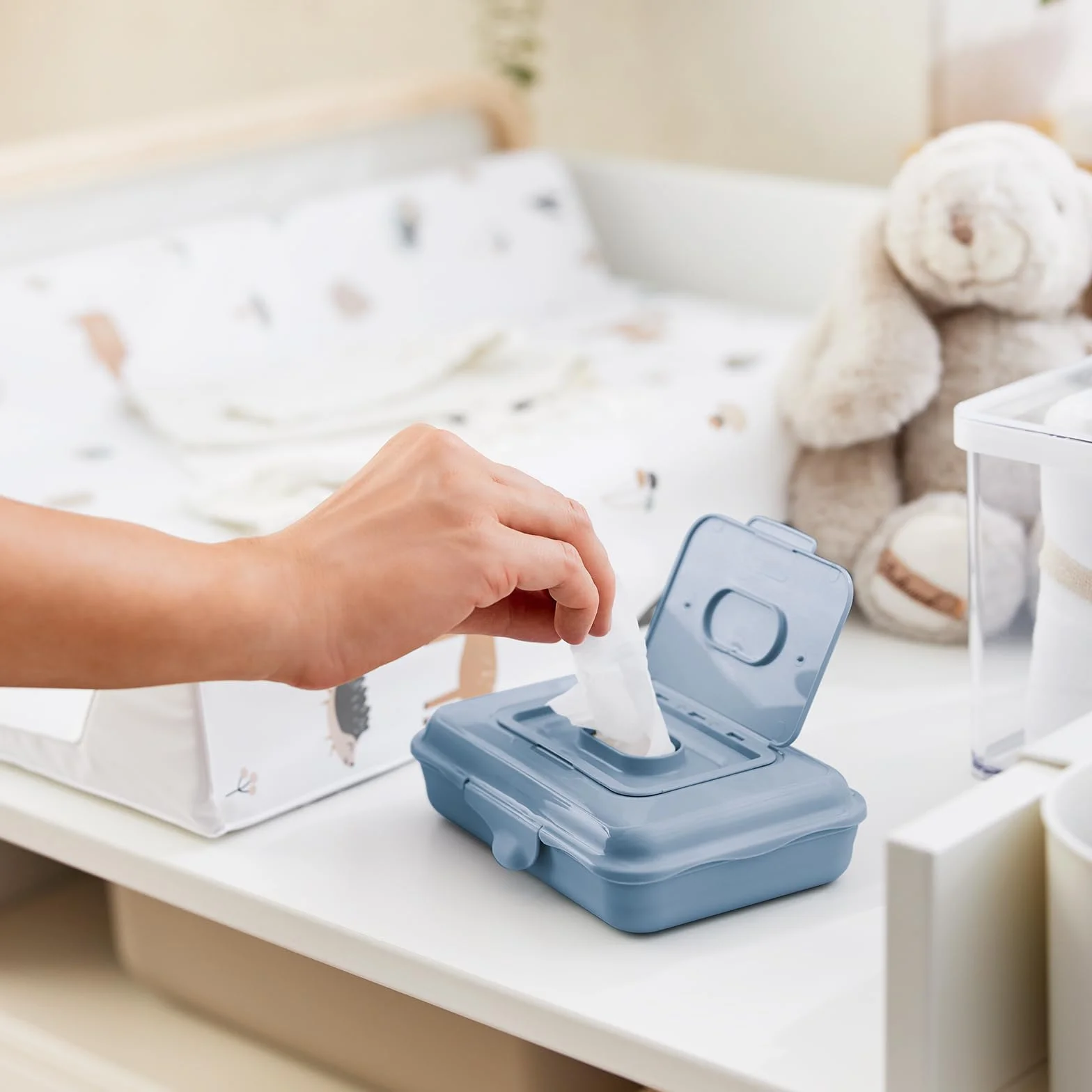 Rotho Babydesign Pudełko na chusteczki nawilżane, kolor niebieski, 0,45 l – pudełko do przechowywania chusteczek nawilżających, chusteczek dla niemowląt, chusteczek czyszczących – do wielokrotnego