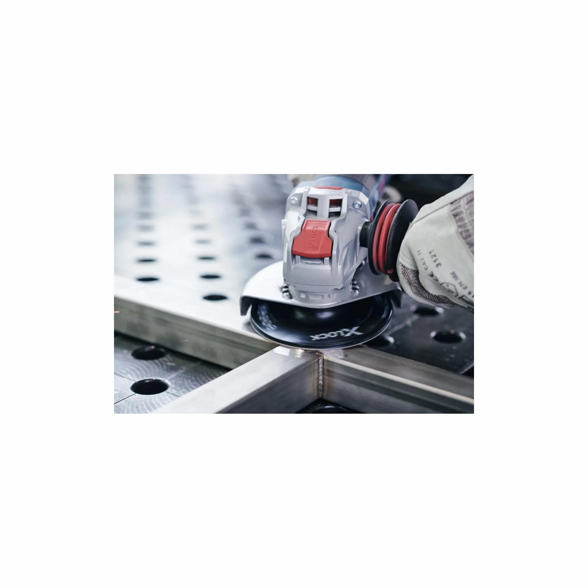 Bosch Professional Tarcze ścierne z włókniny z systemem X-LOCK, Ø 125 mm, G 24, R444, Expert for Metal, 1 szt. D= 125 mm; K= 24