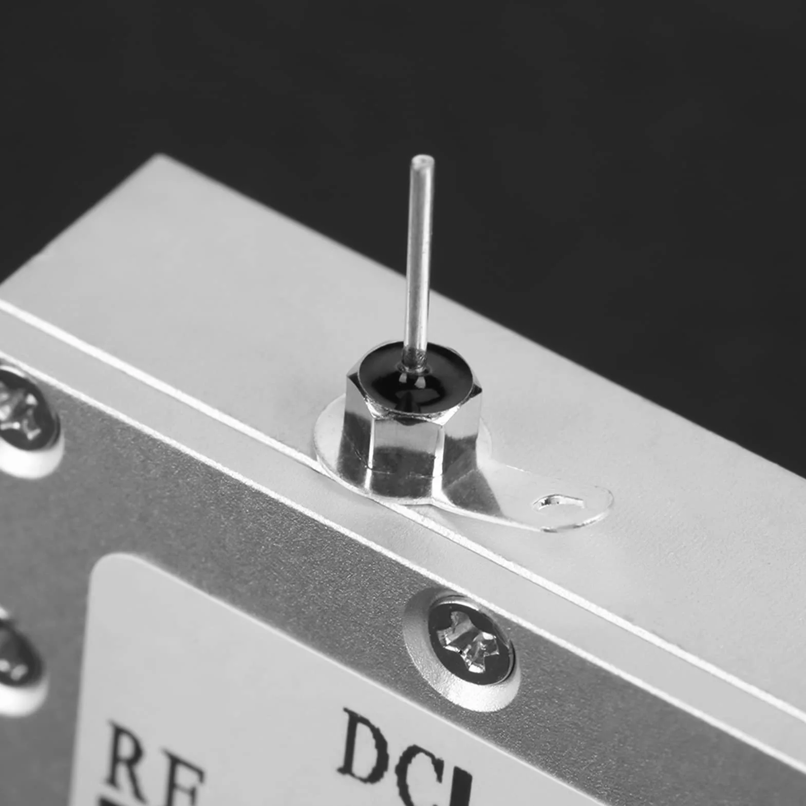 10 MHz-6 GHz Bias Tee szerokopasmowe radio częstotliwość mikrofalowa współosiowy moduł wzmacniacza niskiego hałasu.