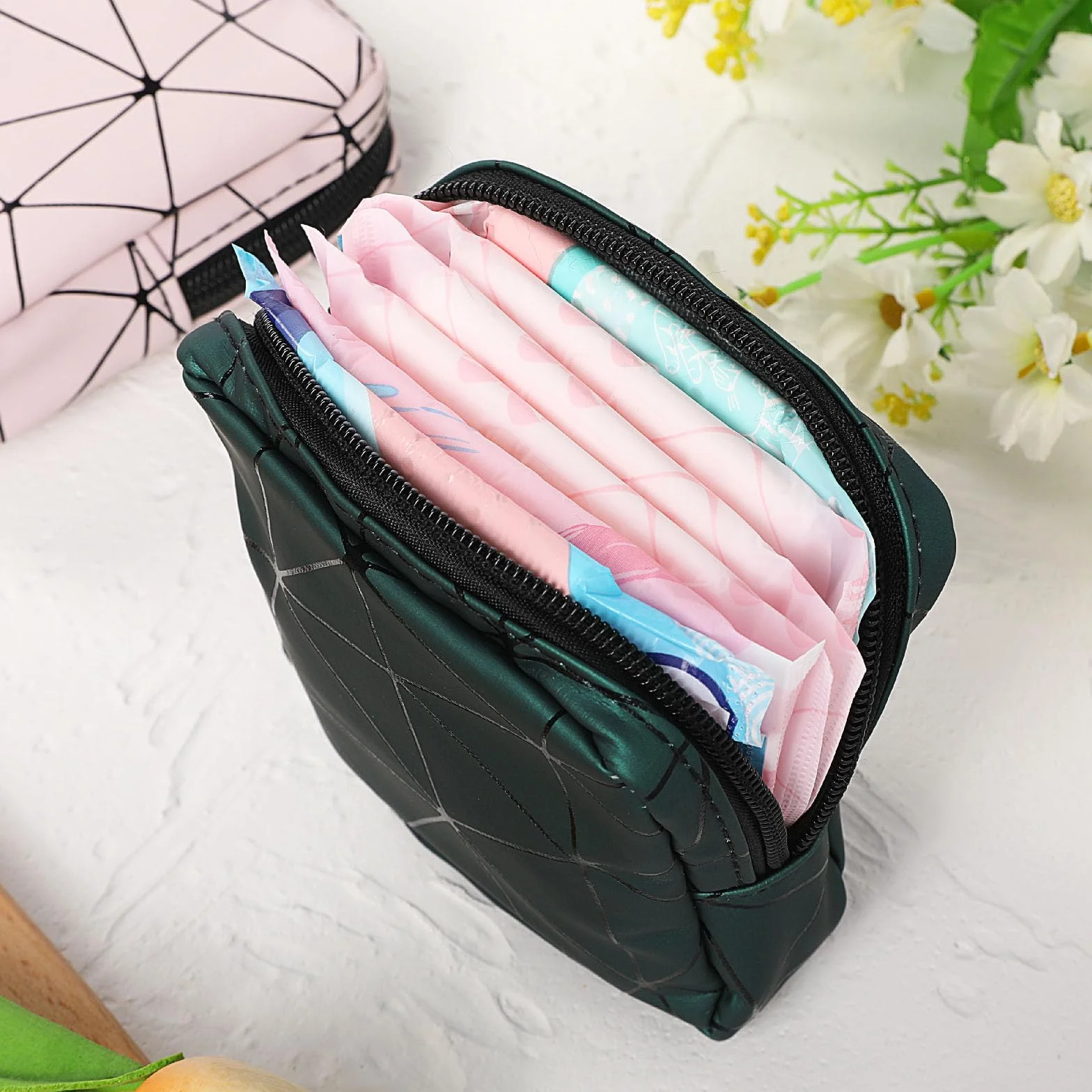 Ouligay 3 szt. Torba do przechowywania podpasek higienicznych, podkładka menstruacyjna, uchwyt na podkładkę do karmienia torby tamponowe, przenośna torba na pierwszy okres z zamkiem błyskawicznym,