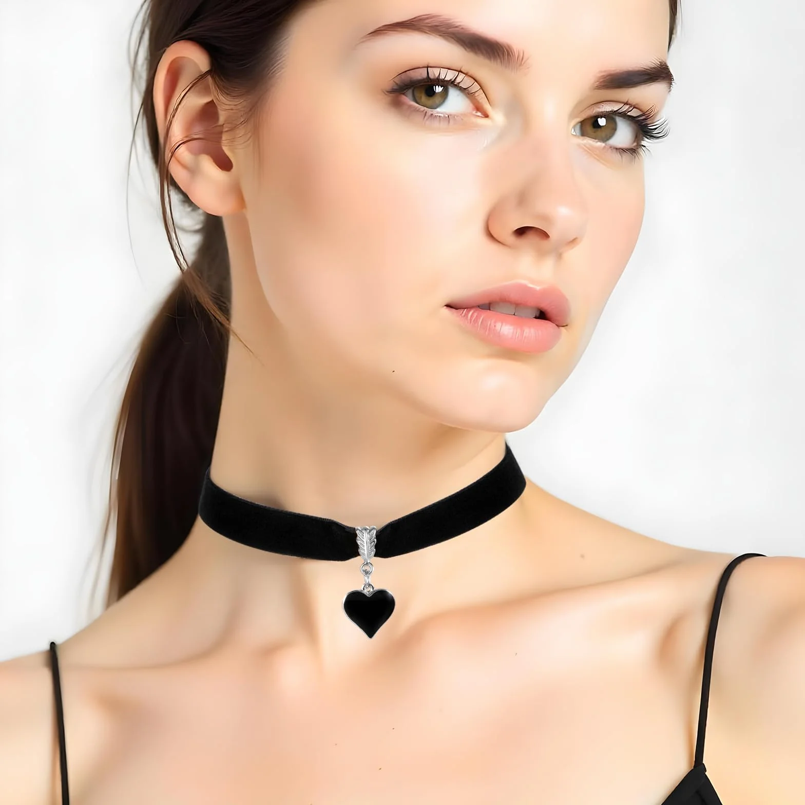 Czarny aksamitny choker, naszyjnik, regulowany, gotycki choker z wisiorkiem w kształcie serca, gruby, gotycki choker dla kobiet, dziewcząt, gotycka biżuteria, prezenty na Halloween, przyjęcie