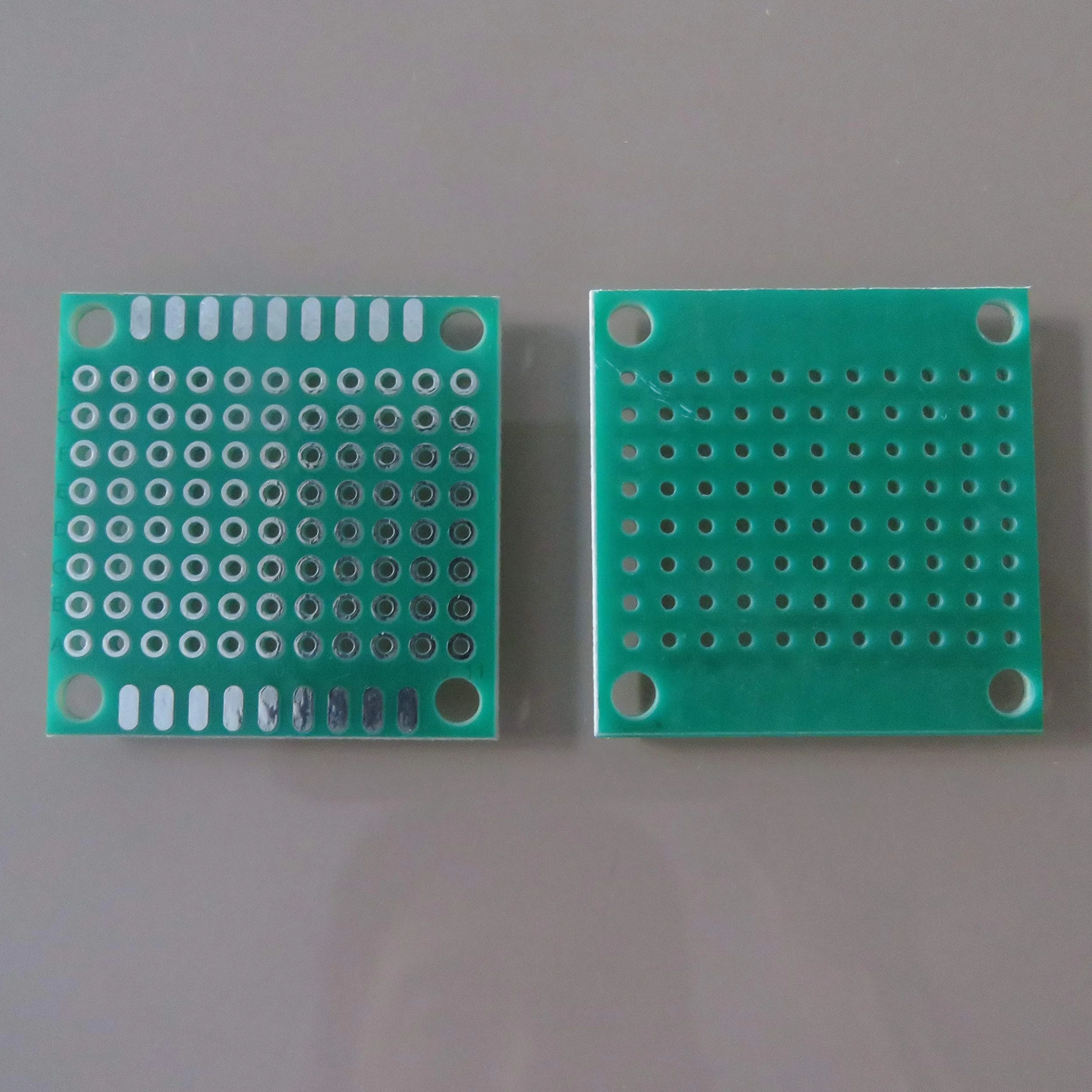 20 szt. mini otworów 3 x 3 cm płytka lutownicza płytka perforowana płytka prototypowy papier PCB płytka drukowana uniwersalna eksperyment Matrix Circuit Board FR4 włókno szklane
