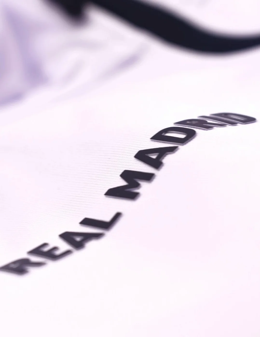 Dres Real Madrid Dla Dzieci - Rozmiar 140 - Sezon 2024/2025 - Chłopcy i Dziewczęta - Dres Piłkarski