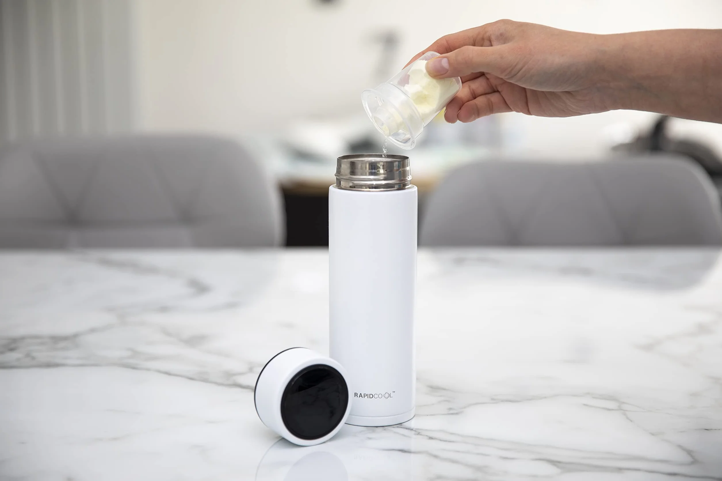 Nuby - RapidCool™ Przenośny Schładzacz Do Wody Do Butelek Dla Niemowląt