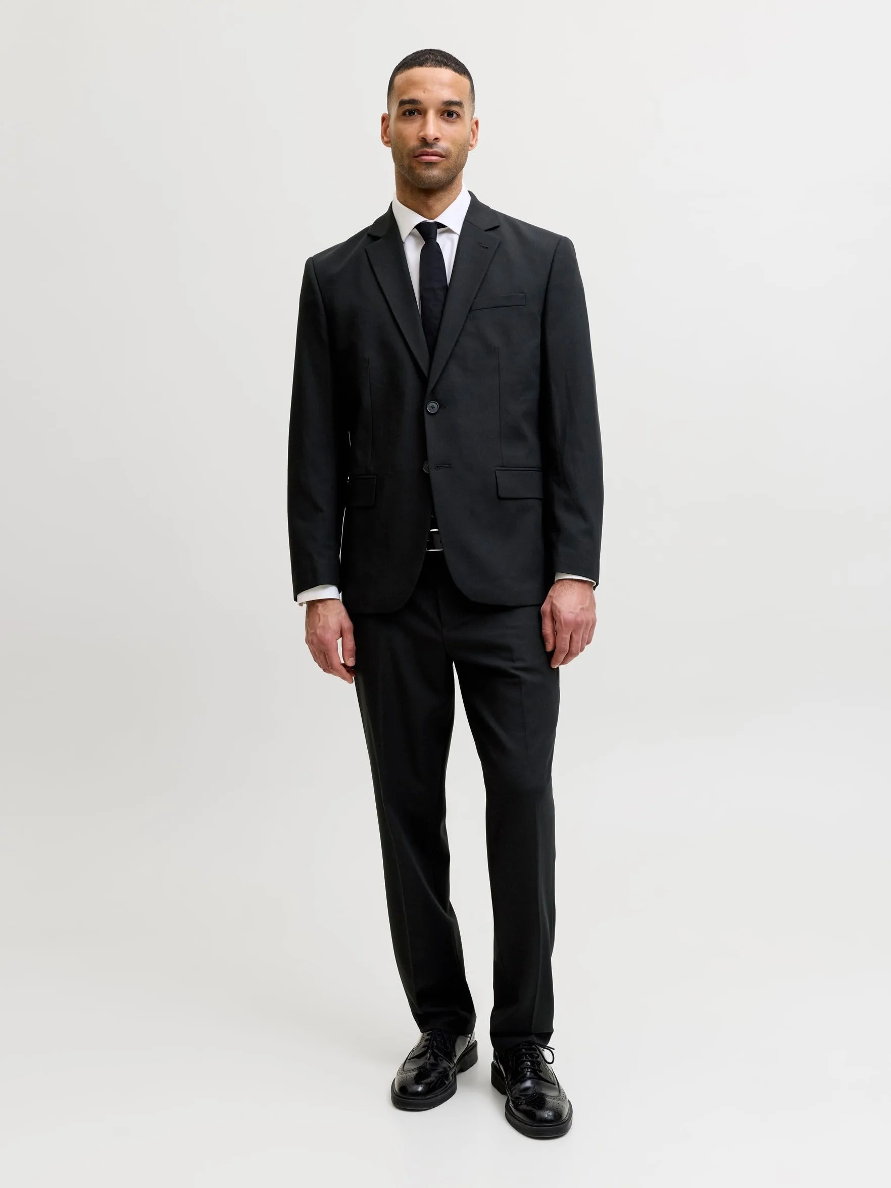 Jack & Jones JPRTHEO Suit Noos Czarny Regular Fit 48