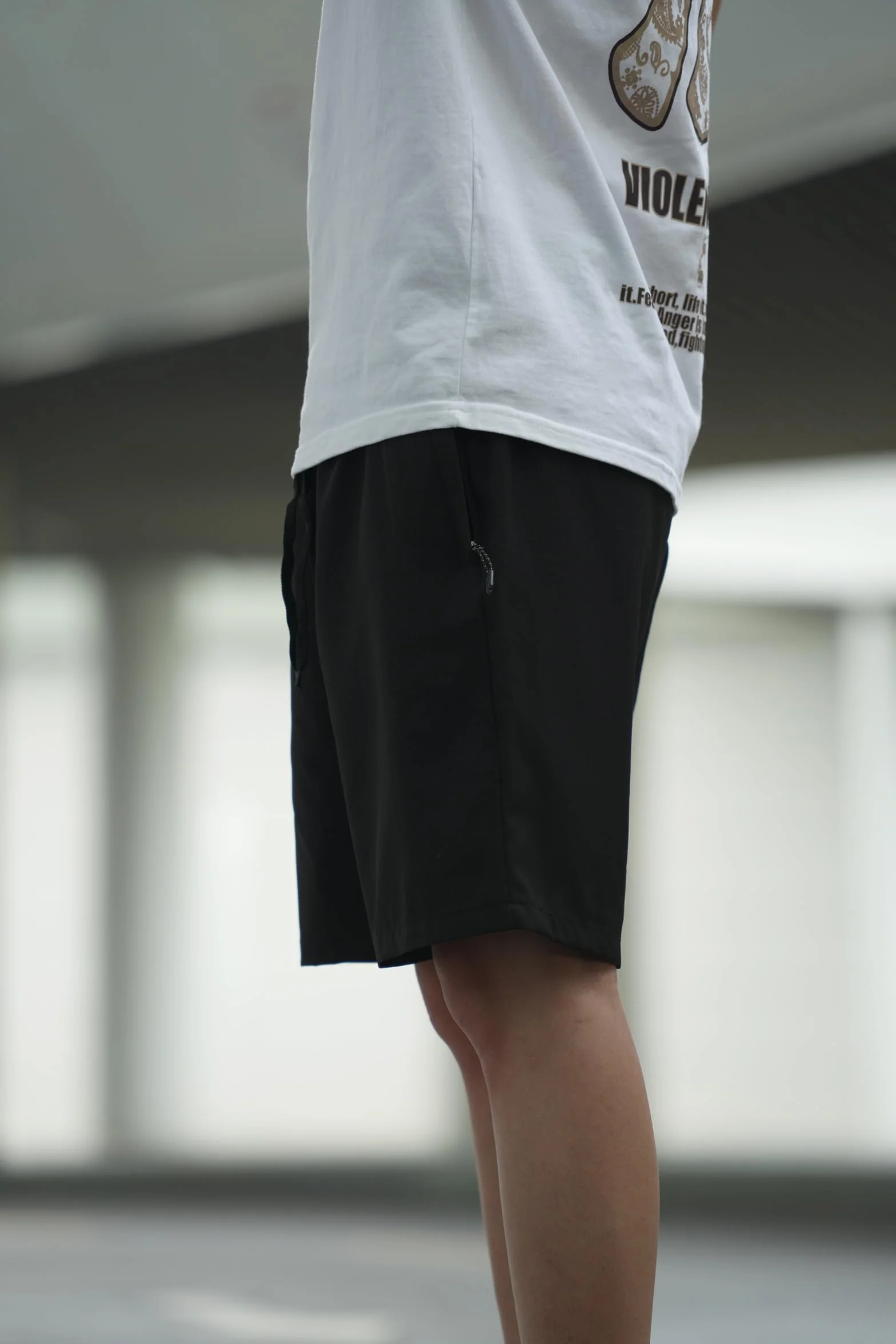 Męskie spodenki gimnastyczne z kieszeniami zapinanymi na zamek, szybkoschnące spodenki sportowe do biegania, lekkie sportowe spodenki do koszykówki