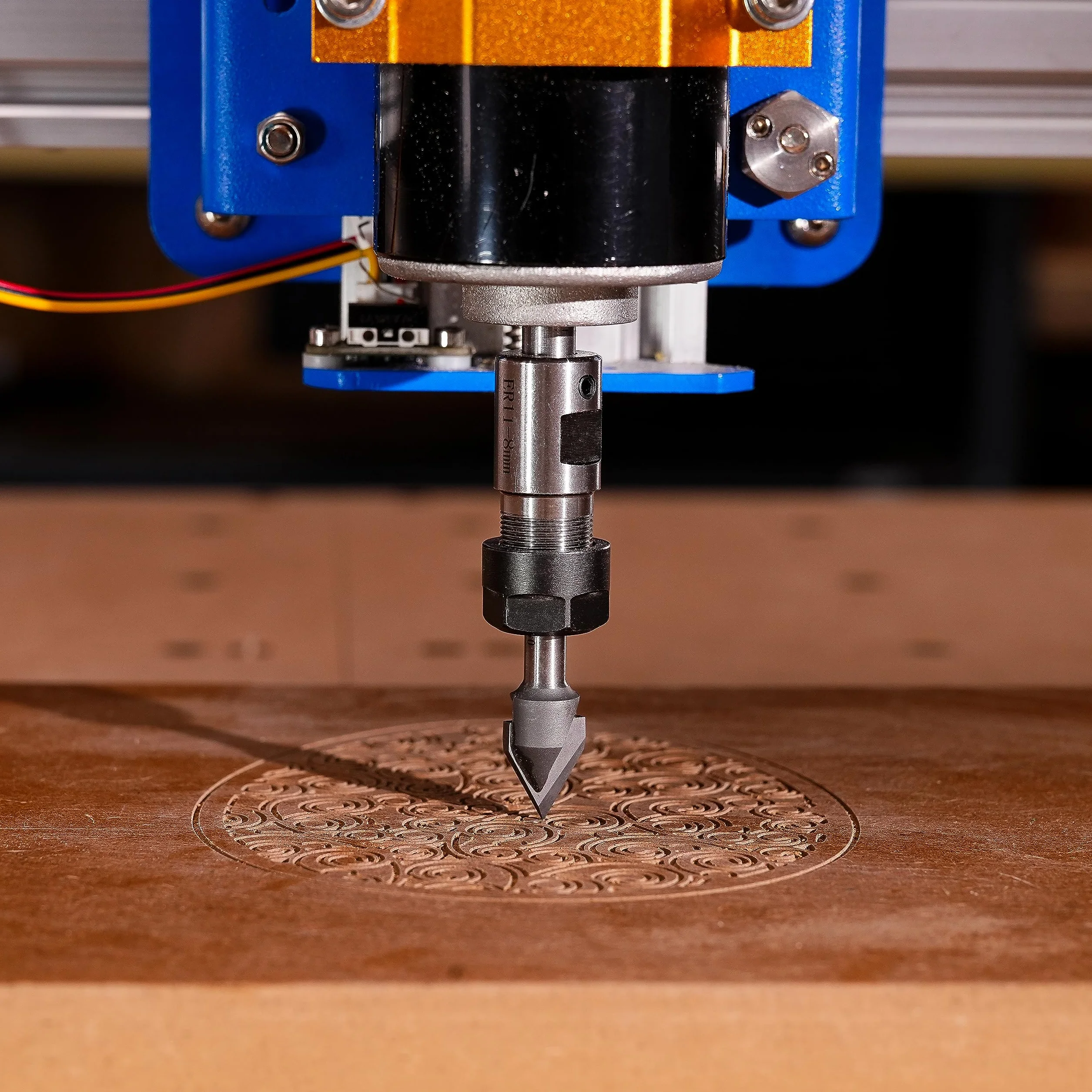 SpeTool Frez do fazowania frezy frez trzpieniowy 60 stopni V frez do rowków 12 mm średnica cięcia 6 mm trzpień CNC frez trzpieniowy do żył, fazowania i rowkowania V