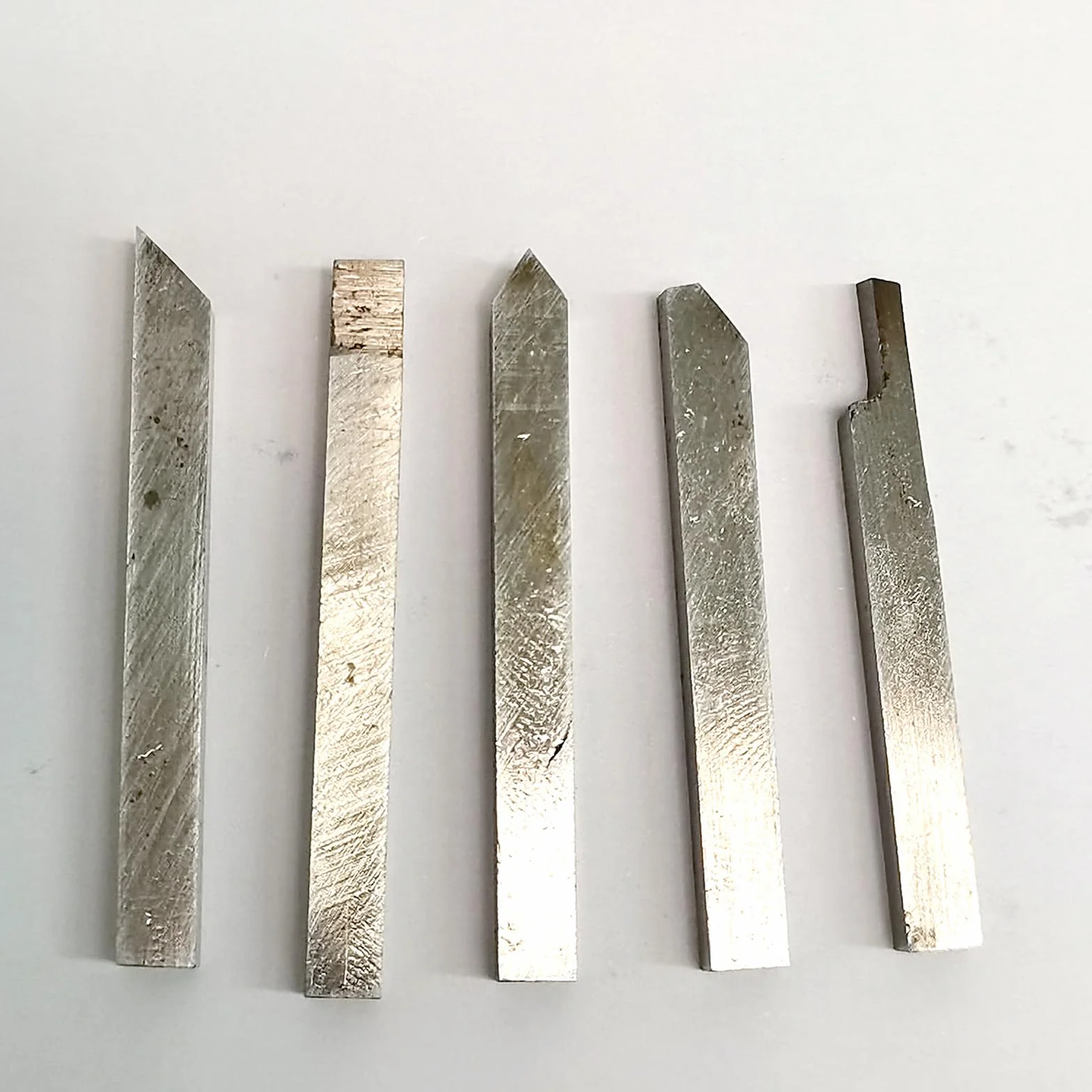 5 szt. 4 x 4 mm tokarka z węglików spiekanych zestaw narzędzi do cięcia metalu toczenie wytaczarki akcesoria do miniaturowej tokarki metalowej
