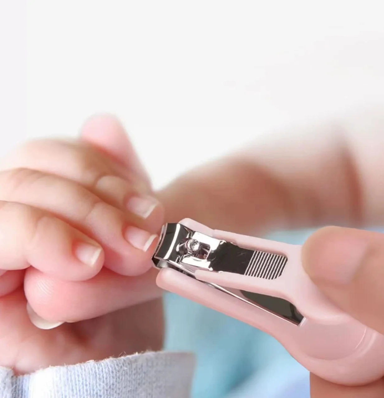 PandaEar Zestaw do pielęgnacji paznokci dla niemowląt do manicure, pedicure, 4 szt., obcinacze, nożyczki, pęseta, noworodki, niemowlę, małe dzieci, 1 miesiąc plus (różowy)