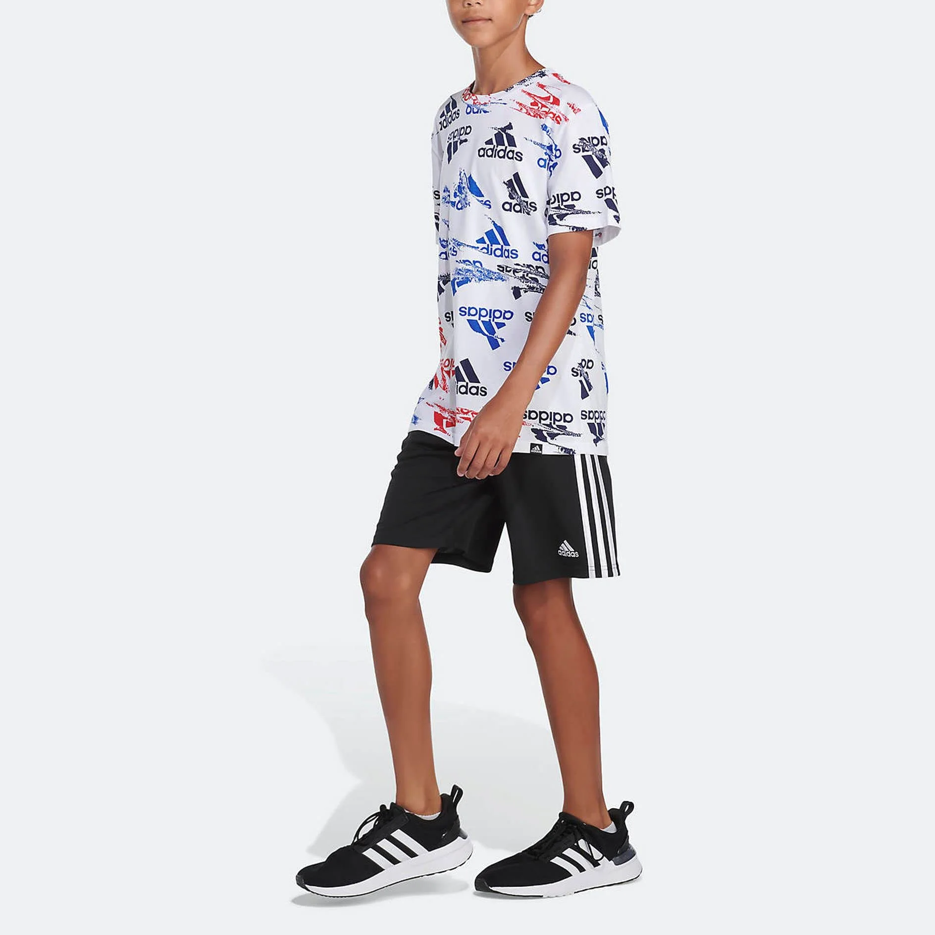 adidas Koszulka chłopięca z nadrukiem Glitchy Allover