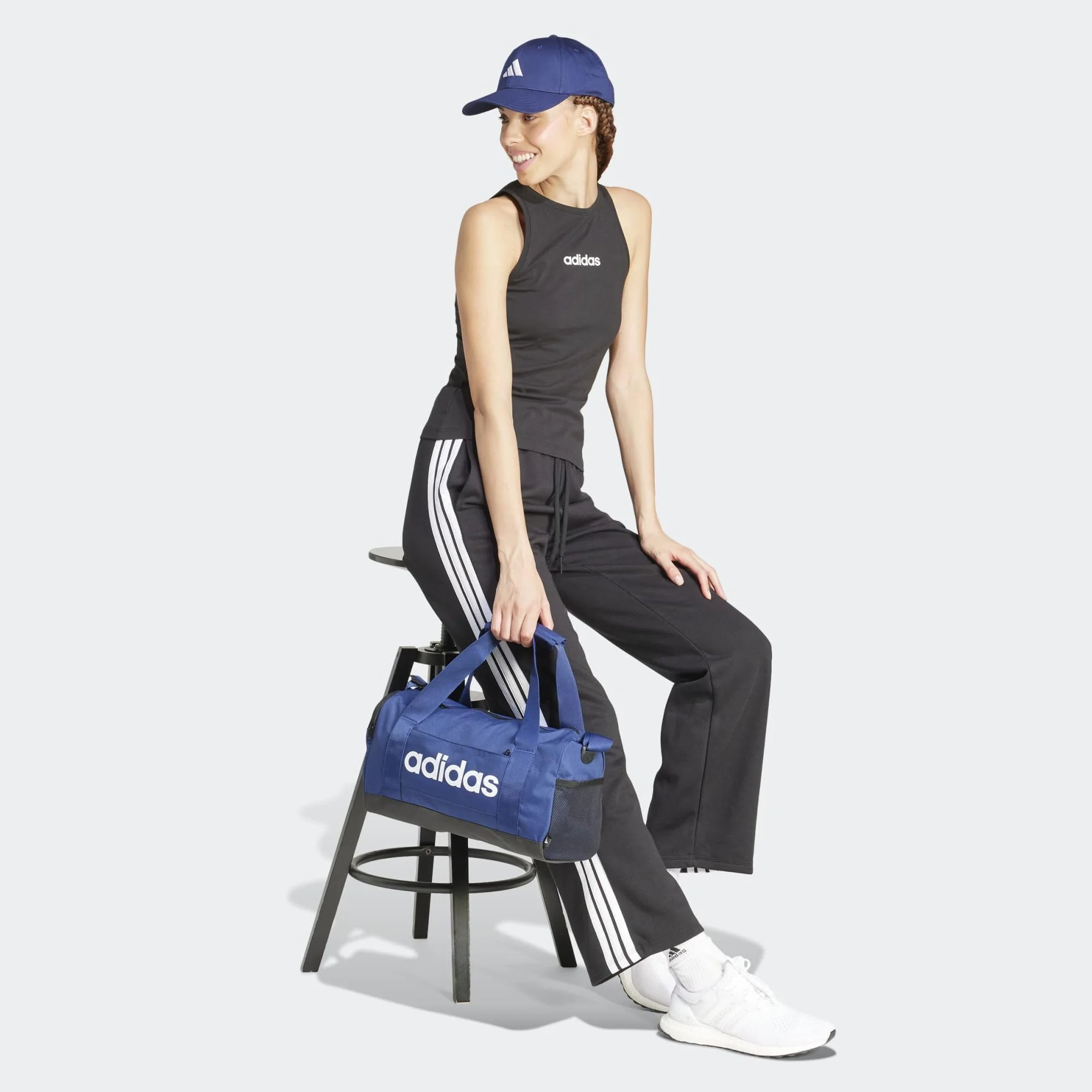 adidas Koszulka Kobiety Essentials Linear Slim Cotton Tank