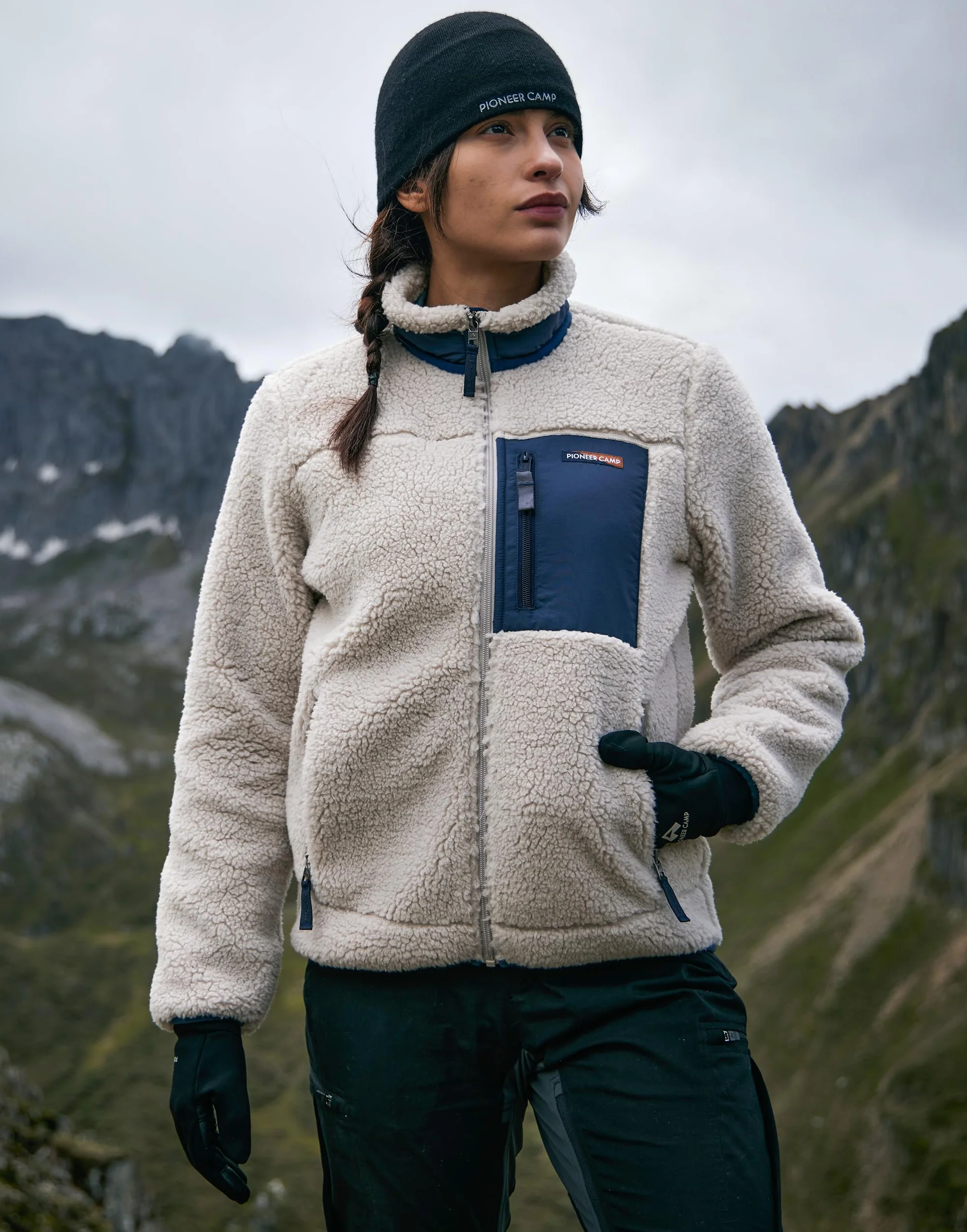 Pioneer Camp Damska kurtka polarowa outdoorowa, wiatroszczelna, wysokiej jakości (550 g), elastyczne ściągacze i obszycie – ciepła kurtka zimowa do aktywności alpejskich i na co dzień
